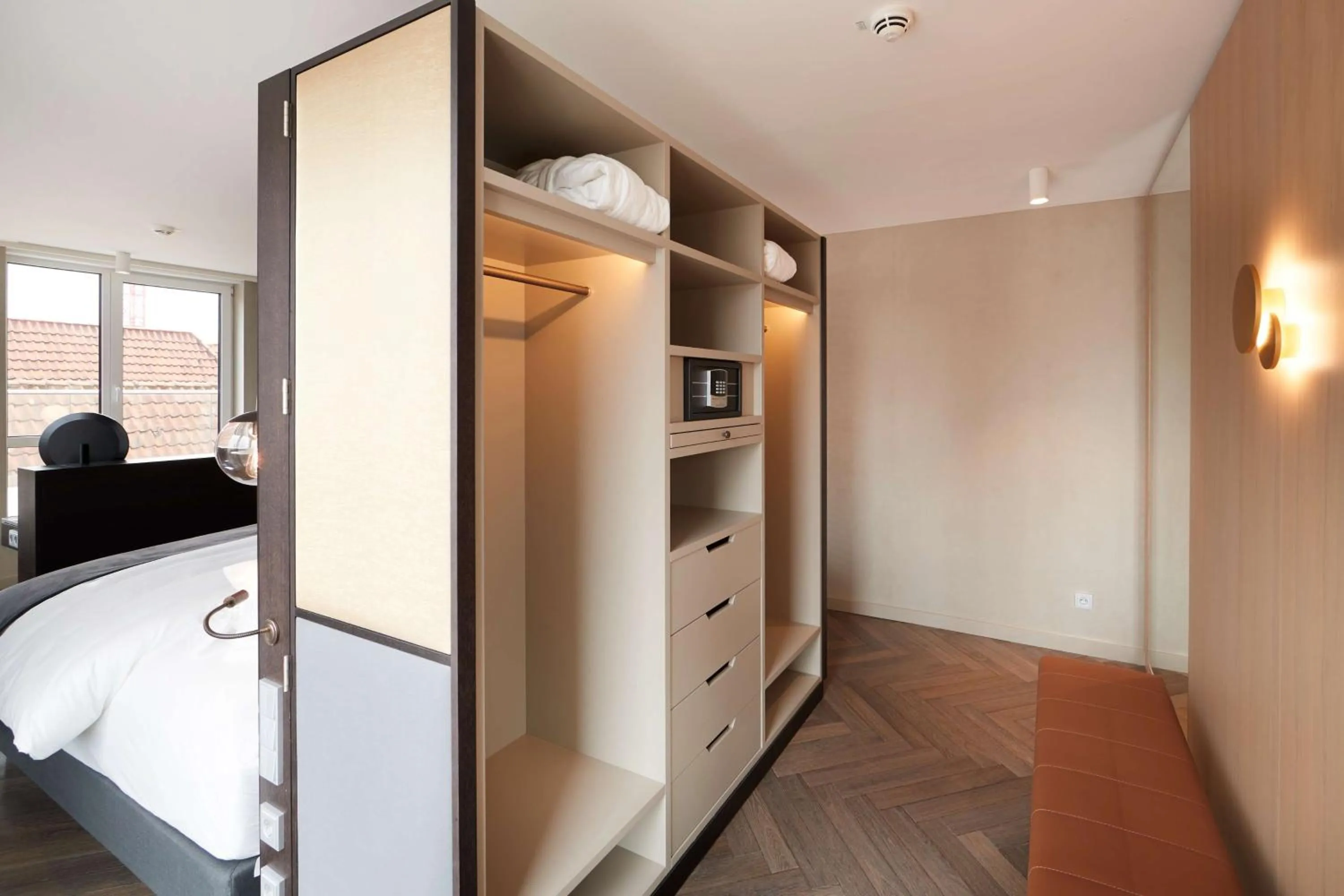 Photo of the whole room, Bed in ATLANTIC Grand Hotel Bremen