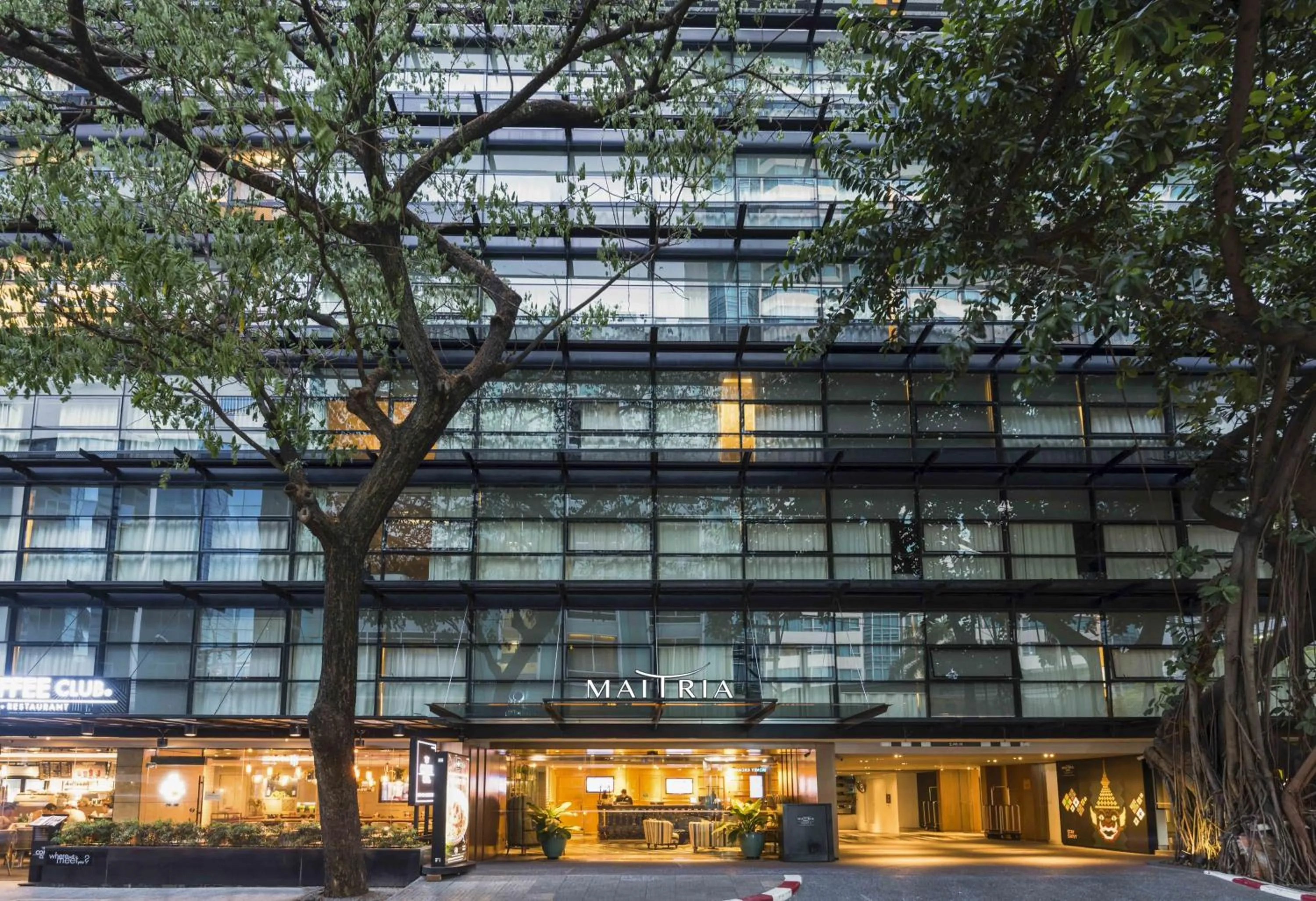 Property building in Maitria Hotel Sukhumvit 18 Bangkok – A Chatrium Collection