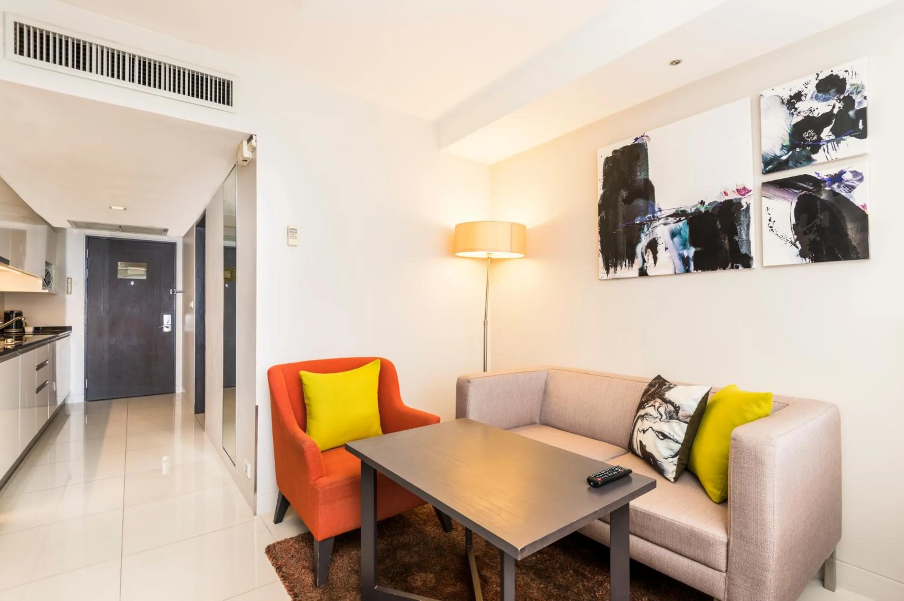 Seating area in Maitria Hotel Sukhumvit 18 Bangkok – A Chatrium Collection