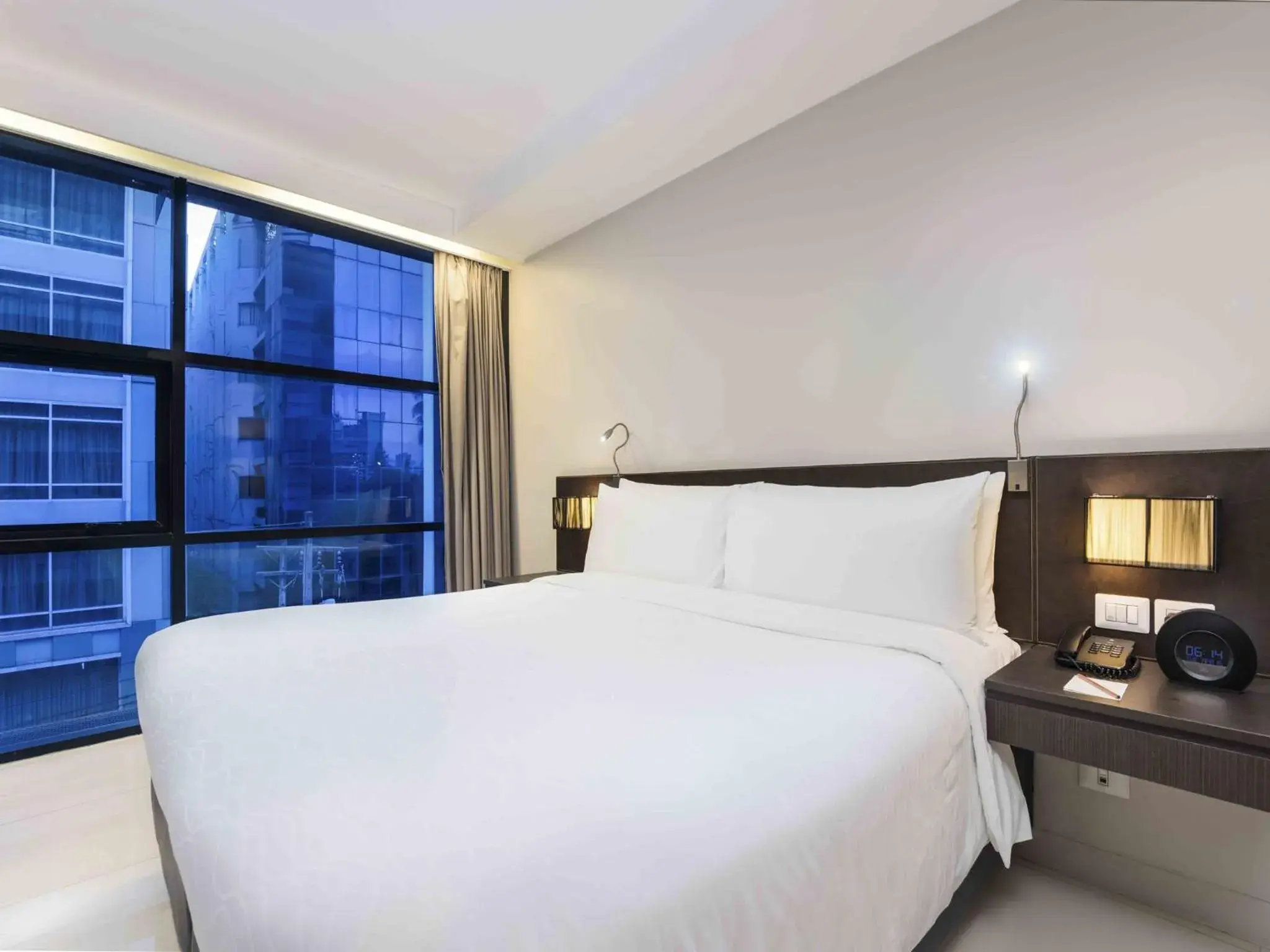 Studio Deluxe King Room  in Maitria Hotel Sukhumvit 18 Bangkok – A Chatrium Collection Studio Deluxe King Room  in Maitria Hotel Sukhumvit 18 Bangkok – A Chatrium Collection