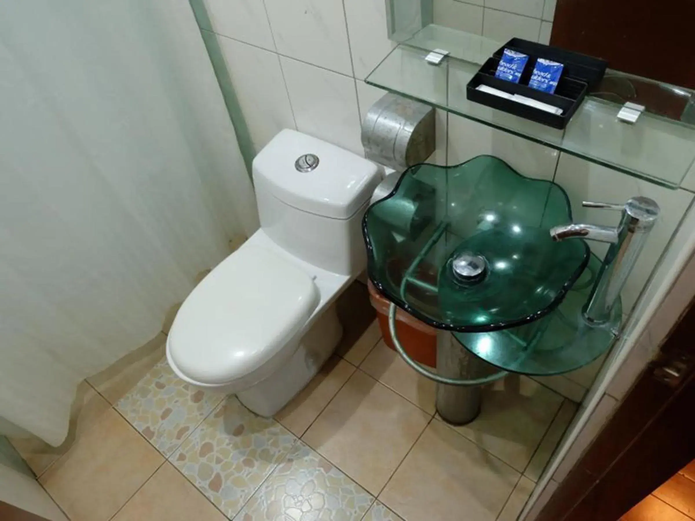 Standard Double Room - single occupancy in A&A Plaza Hotel Standard Double Room - single occupancy in A&A Plaza Hotel