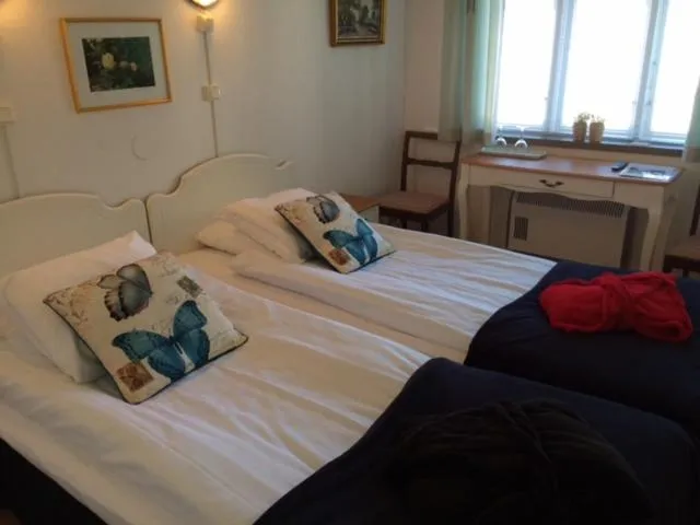 Bed in Hotell Turistgården i Simrishamn