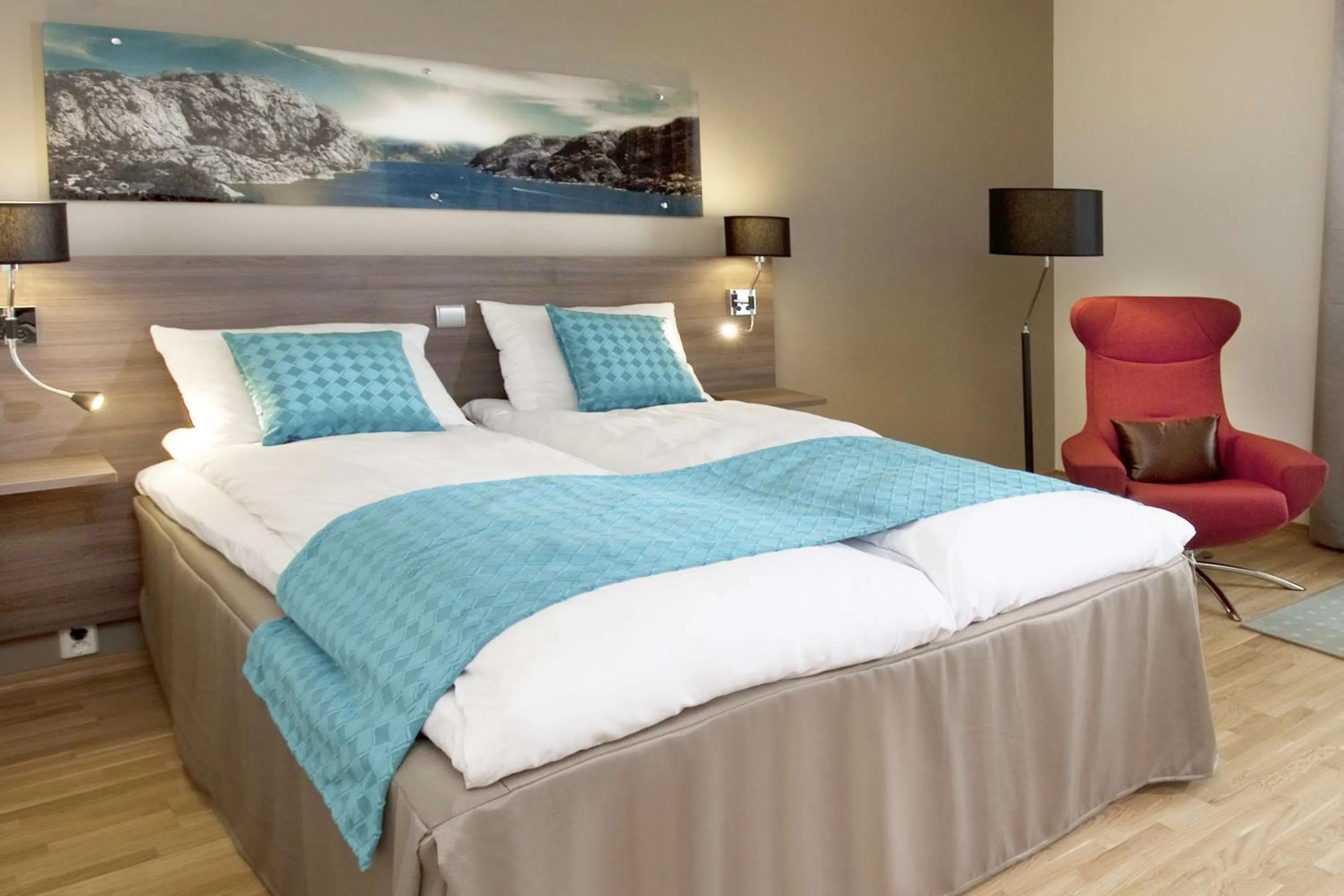 Bedroom, Bed in Scandic Stavanger Airport