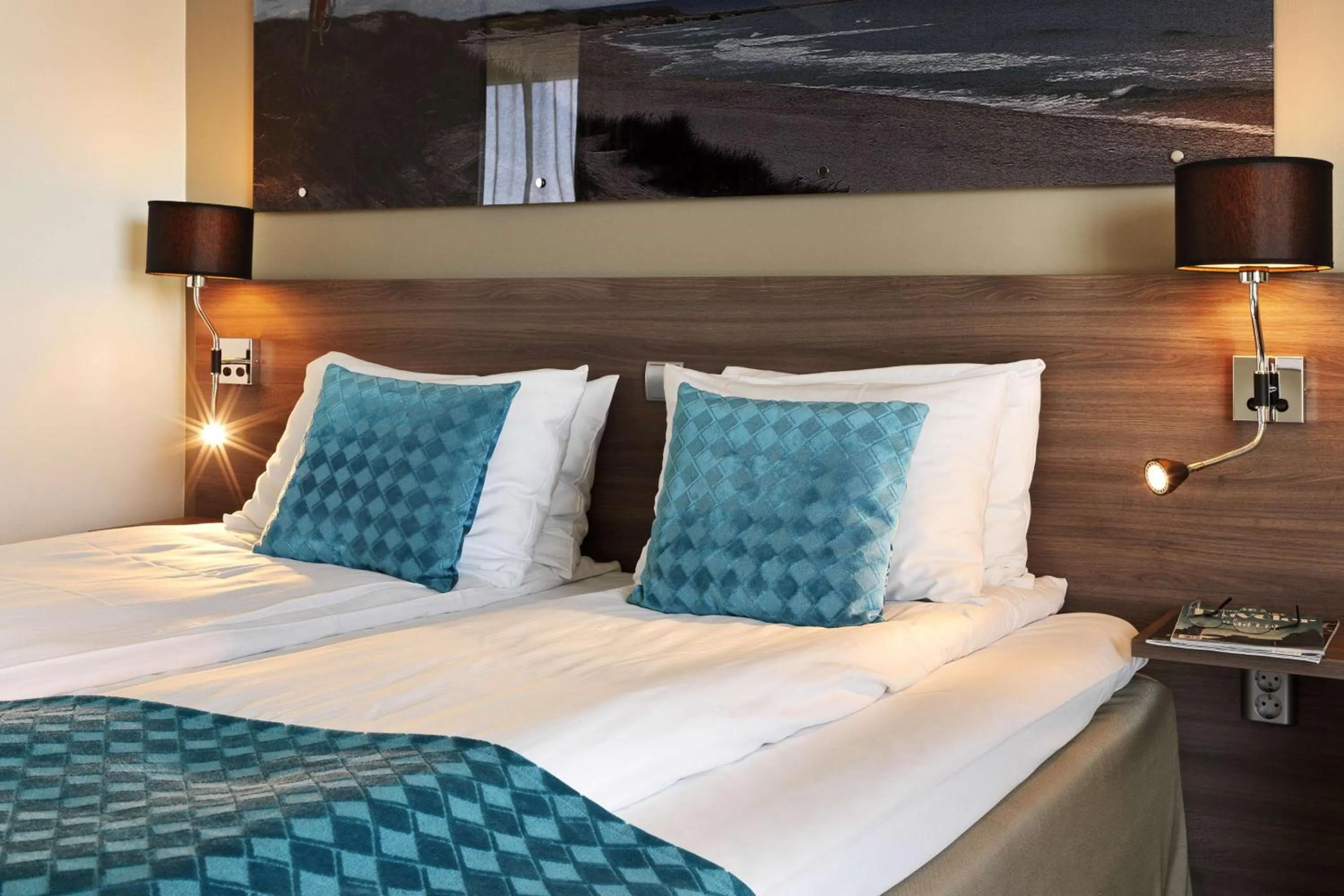 Bedroom, Bed in Scandic Stavanger Airport