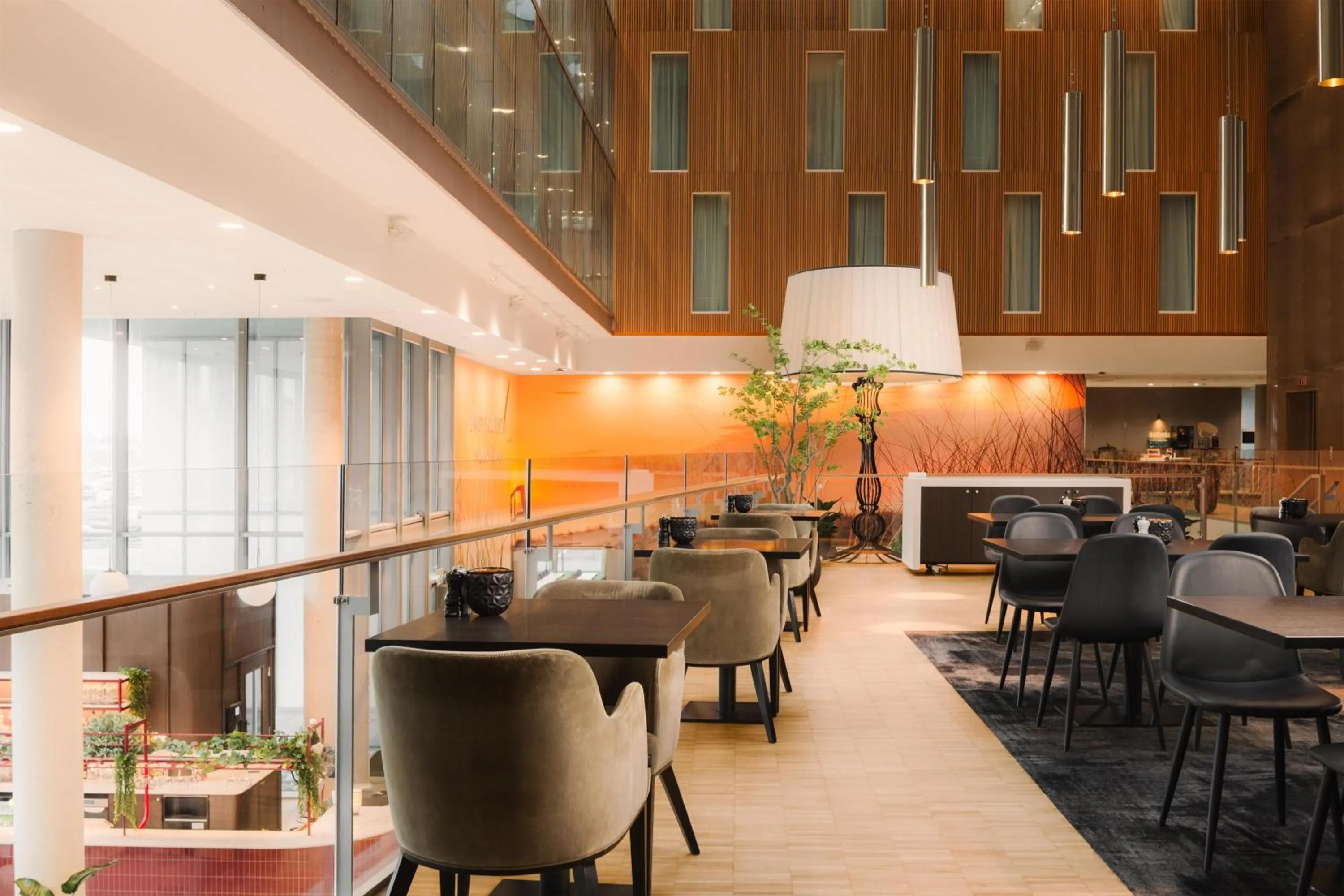 Restaurant/places to eat in Scandic Stavanger Airport