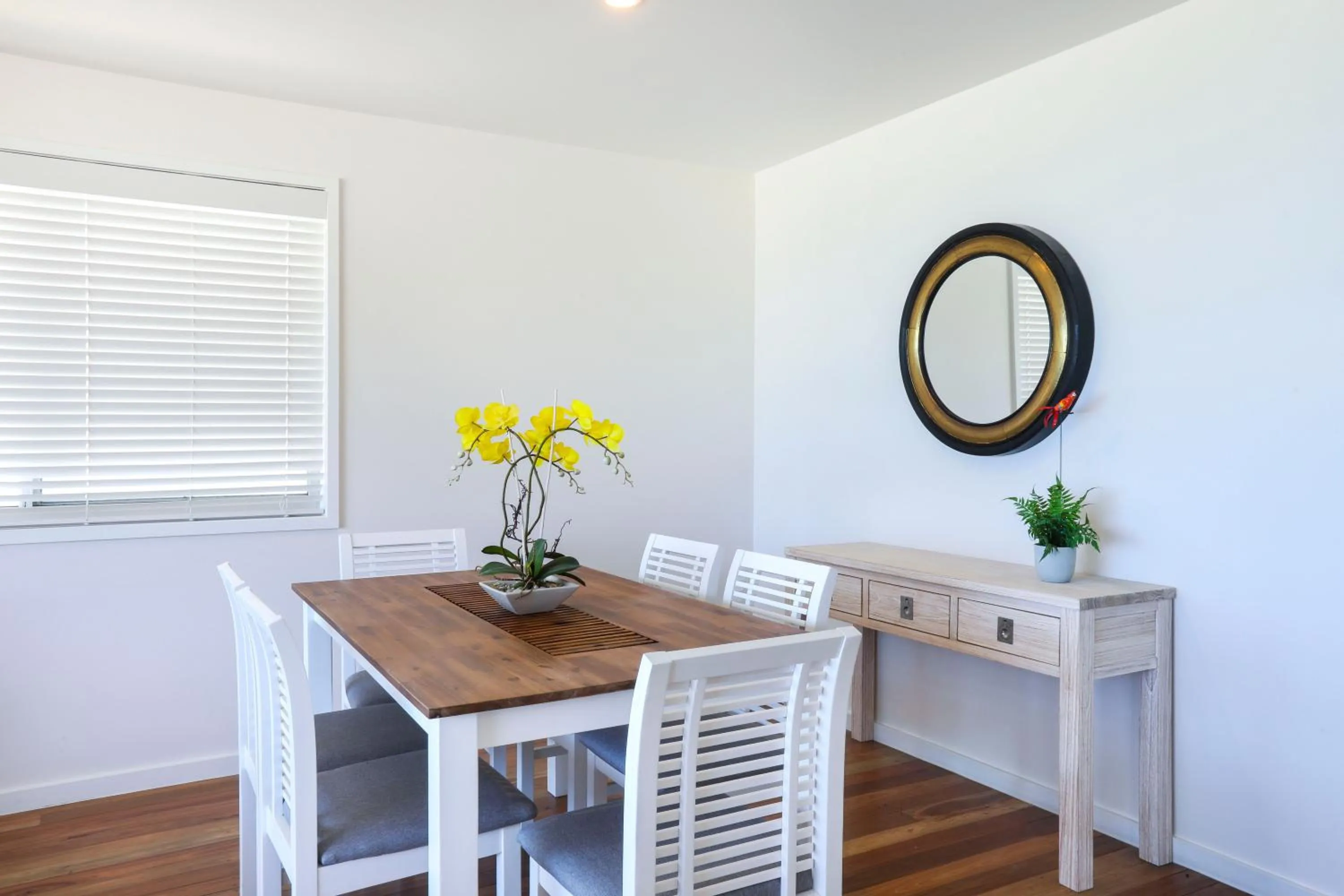 Dining area in Sandbox Apartments