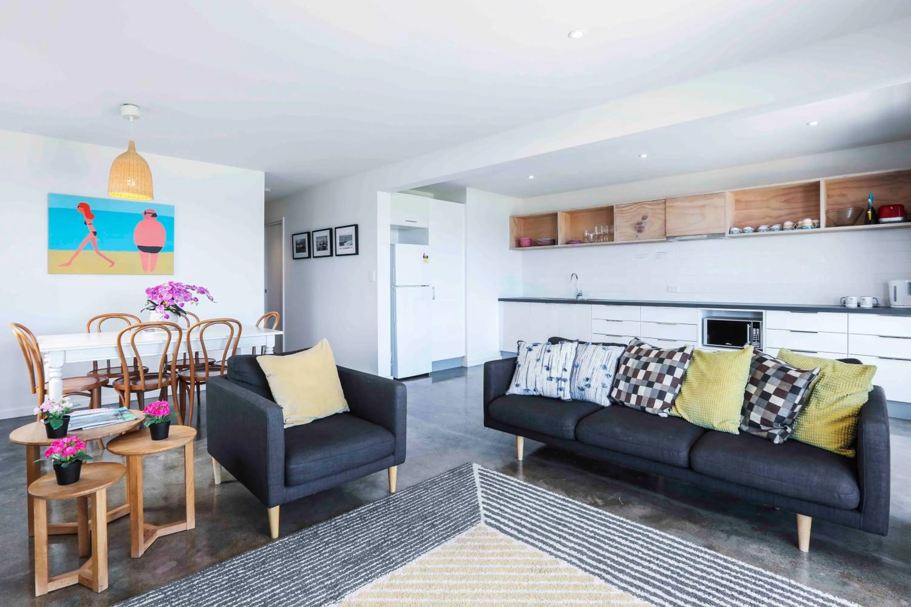 Kitchen or kitchenette in Sandbox Apartments