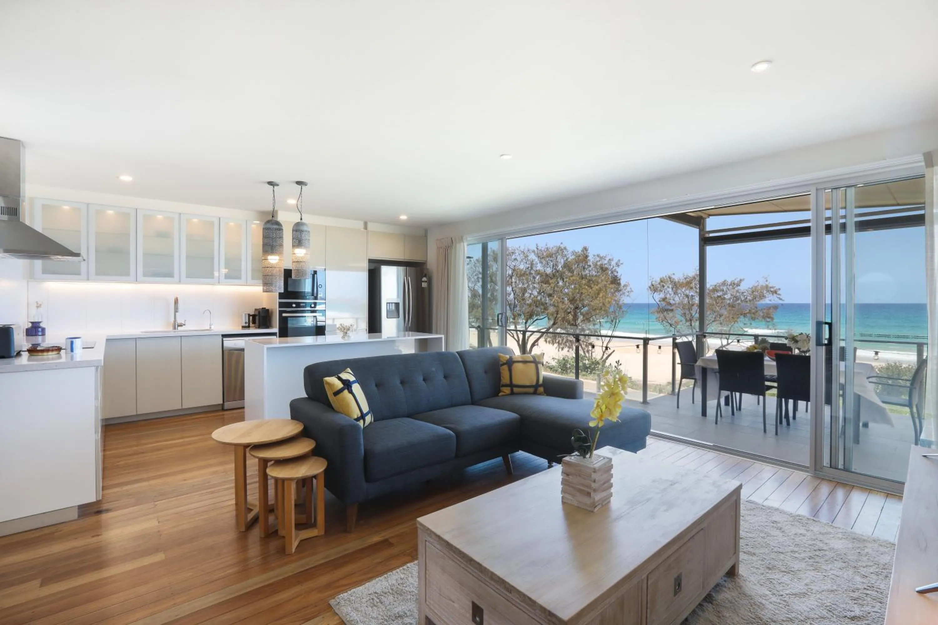 Kitchen or kitchenette in Sandbox Apartments