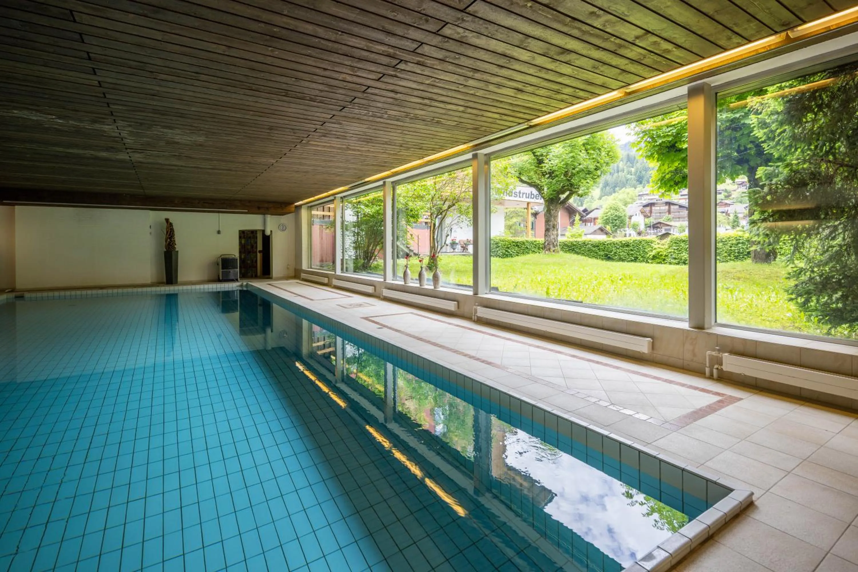 Swimming pool in Sporthotel Wildstrubel