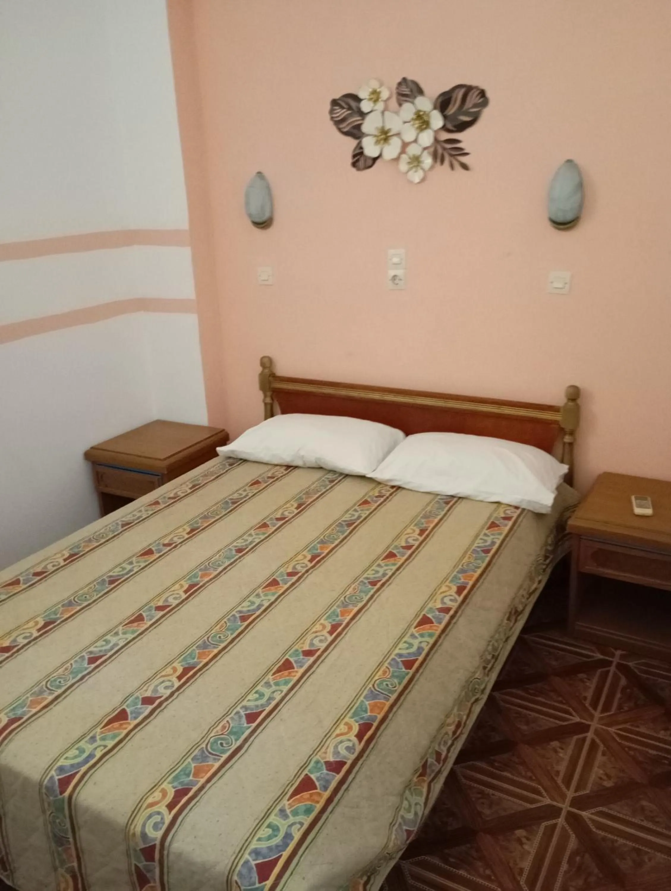 Bed in Denise Apartments Kefalos