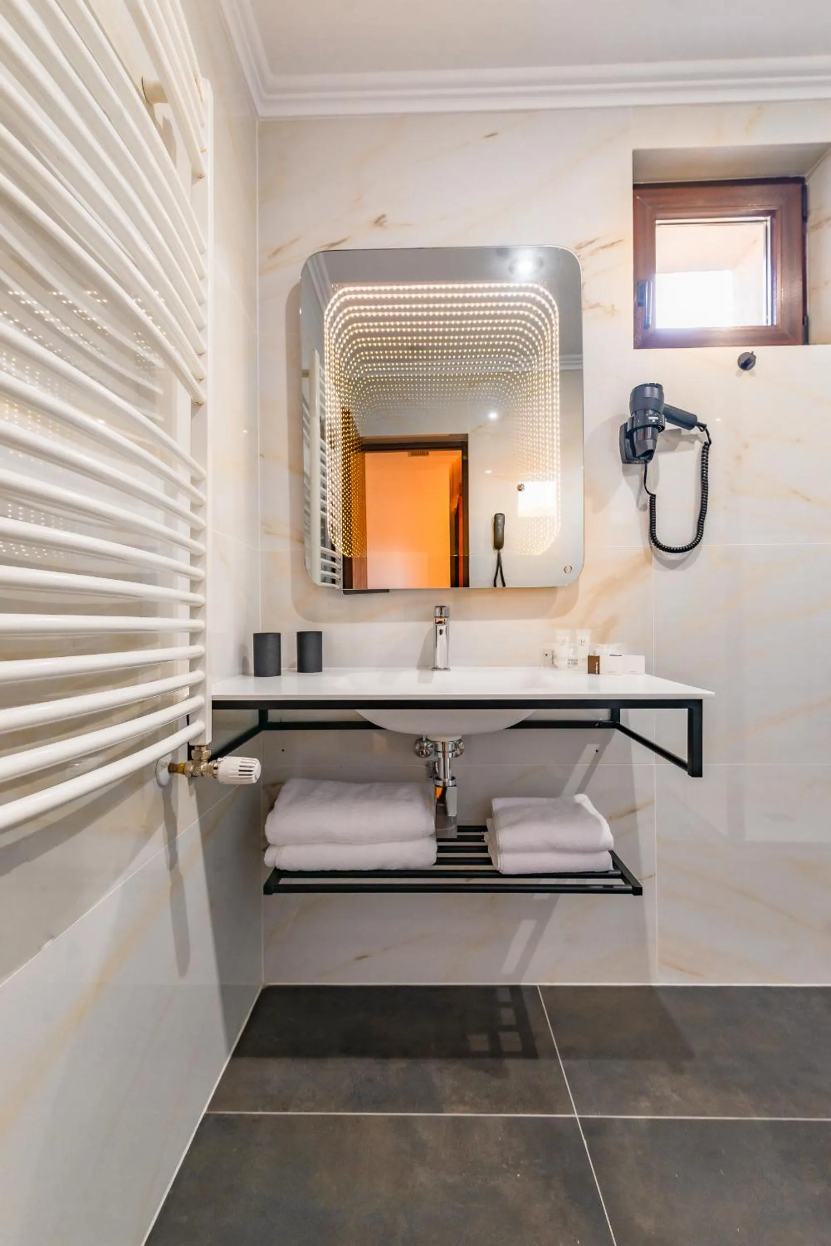 Bathroom in Hotel Korona