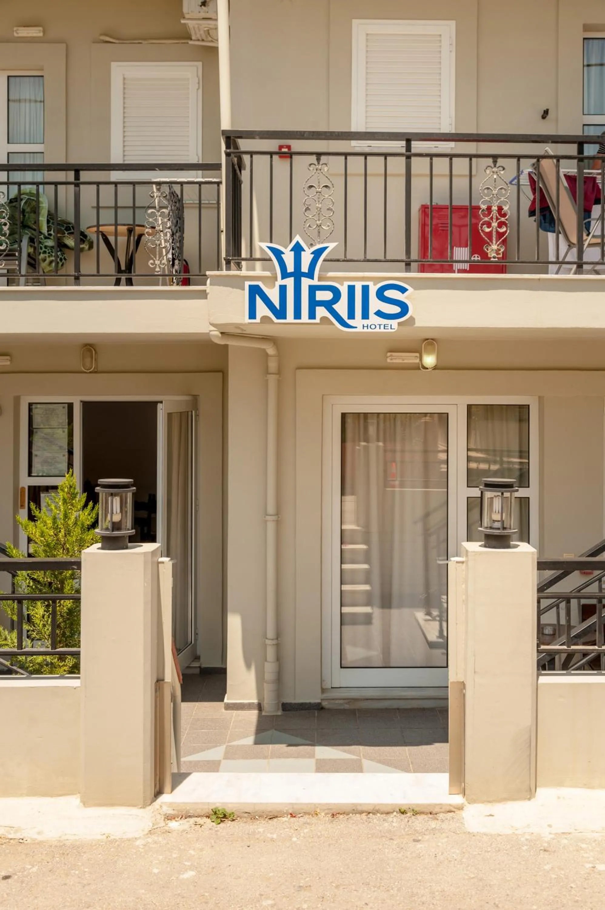 Niriis Hotel