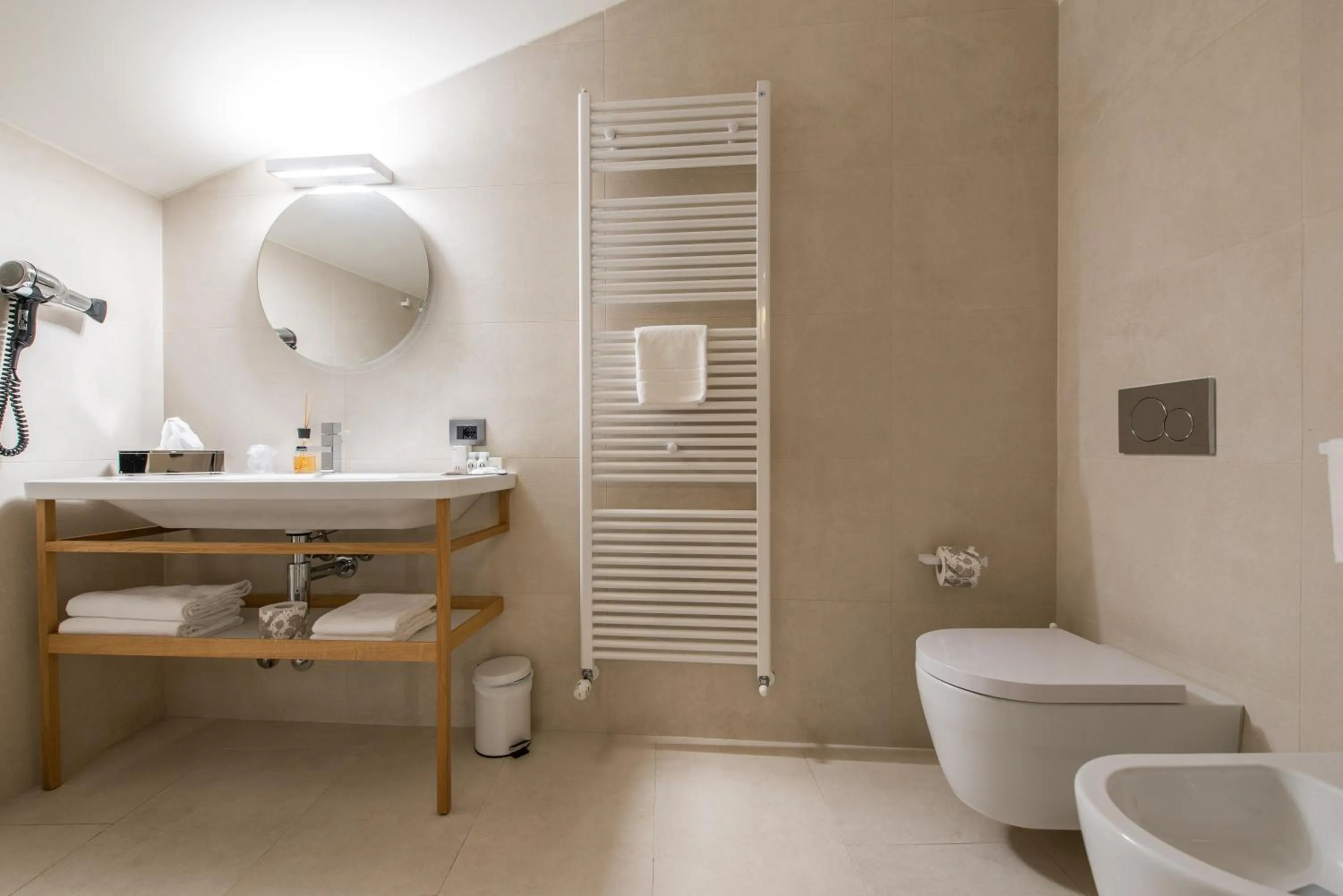 Toilet in Le Funi Hotel