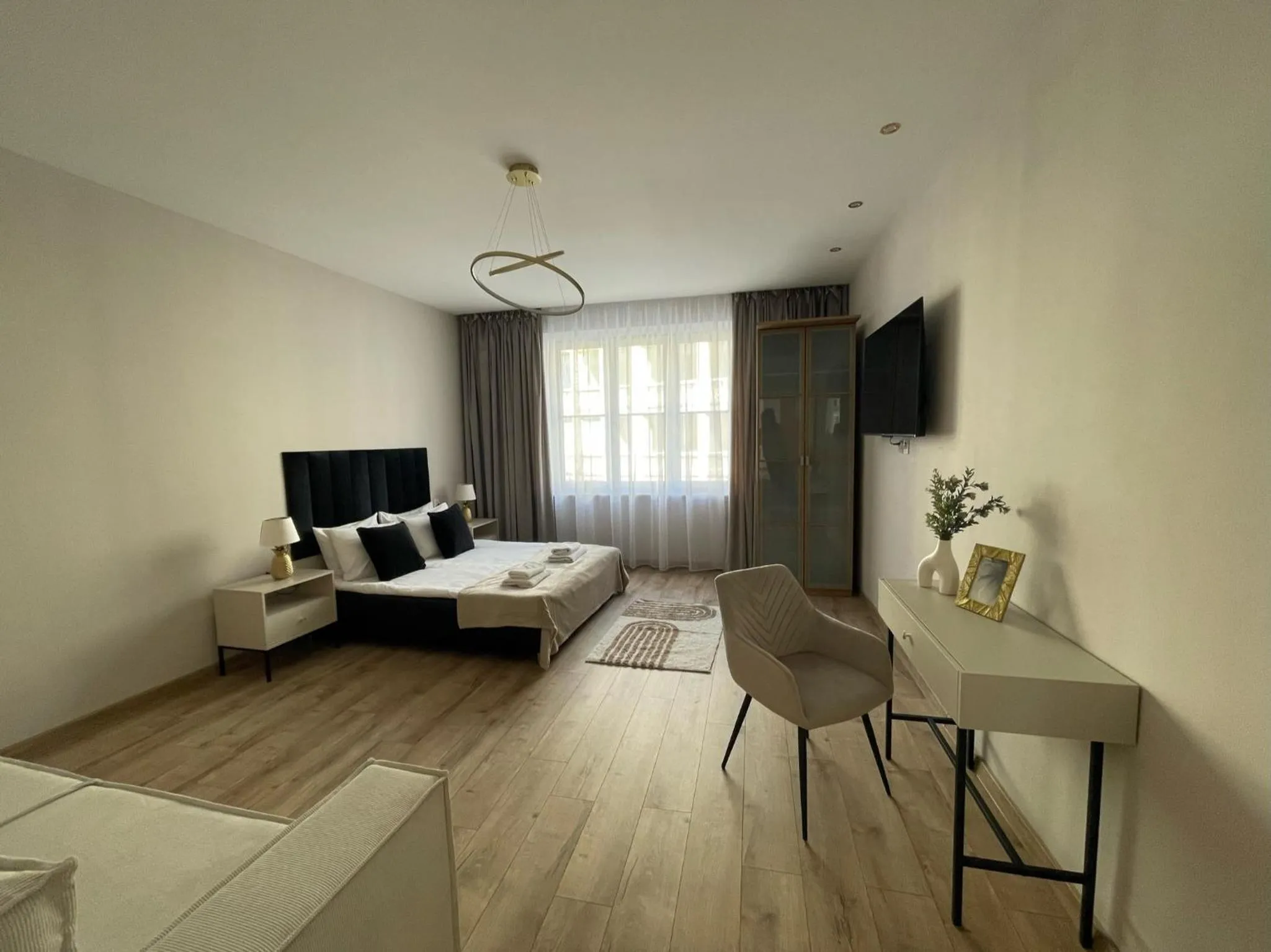 Photo of the whole room, Bed in Leo Apartments Old Town