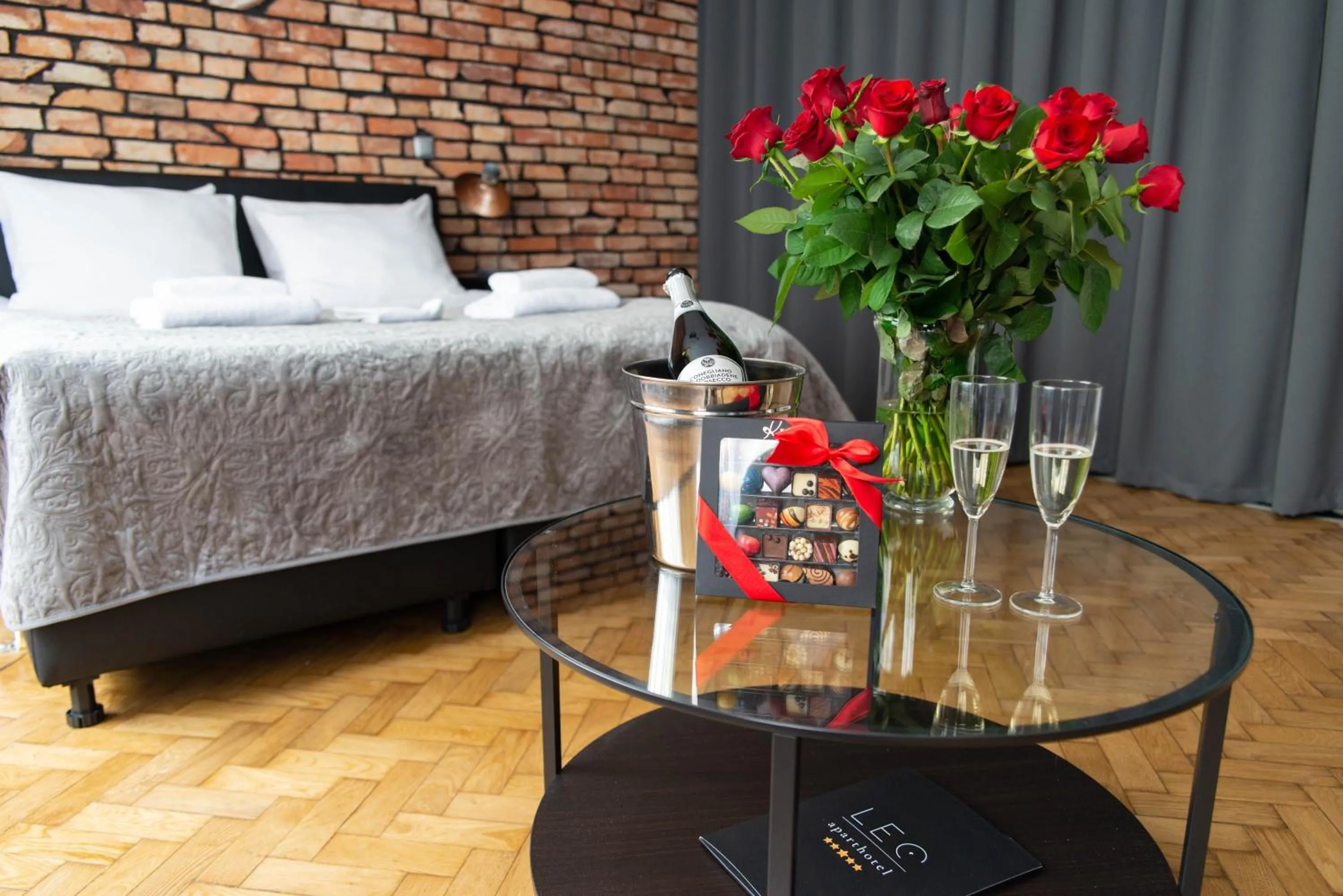 Bed in Leo Apartments Old Town