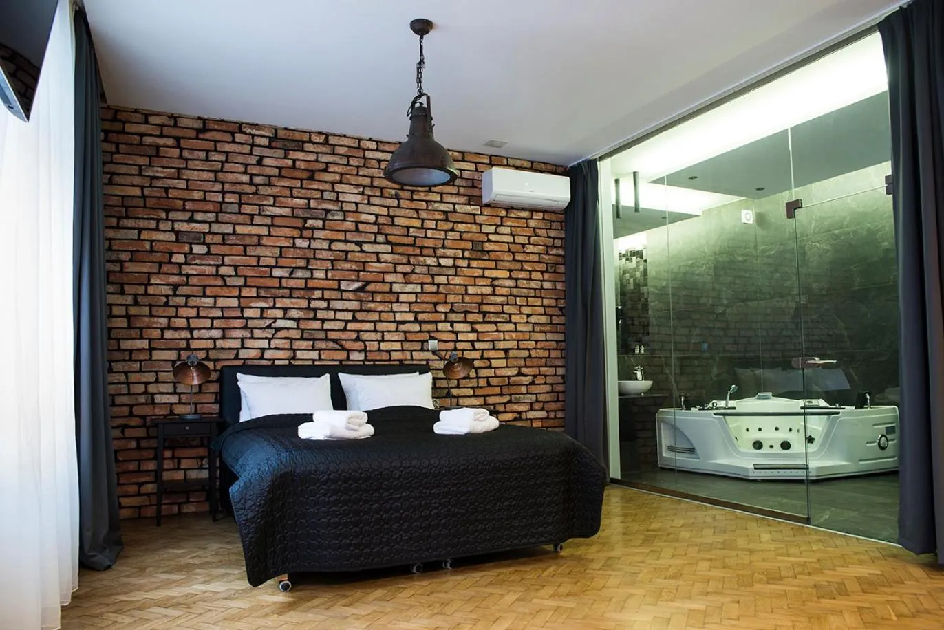 Bed in Leo Apartments Old Town