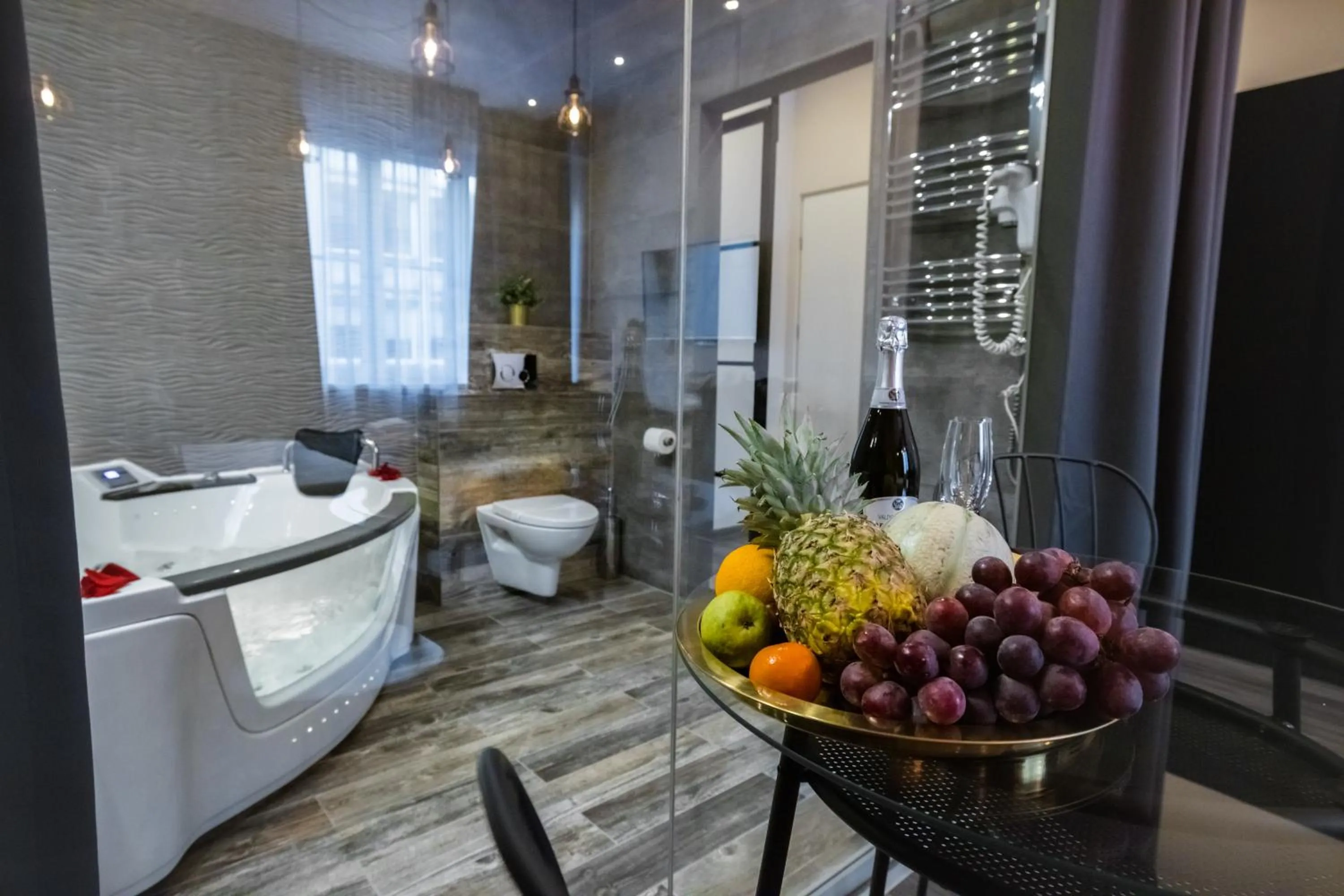 Toilet in Leo Apartments Old Town