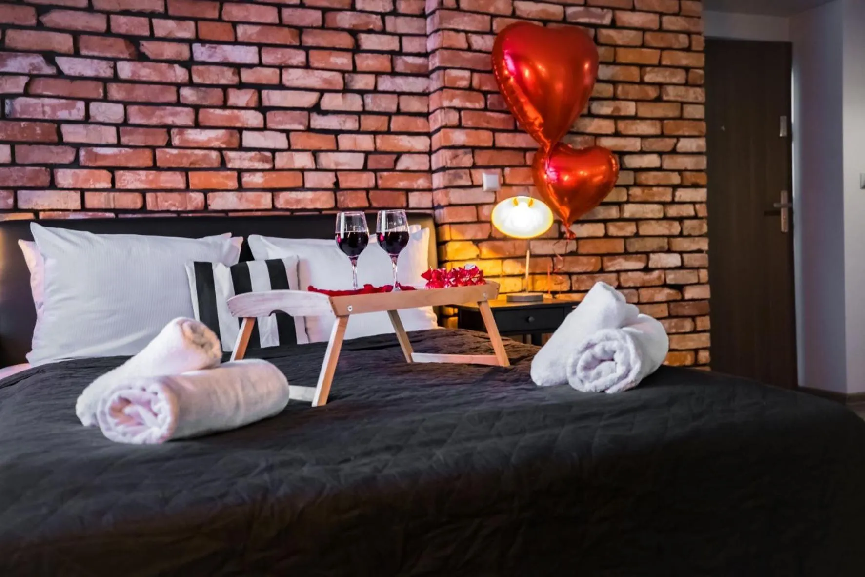 Bed in Leo Apartments Old Town