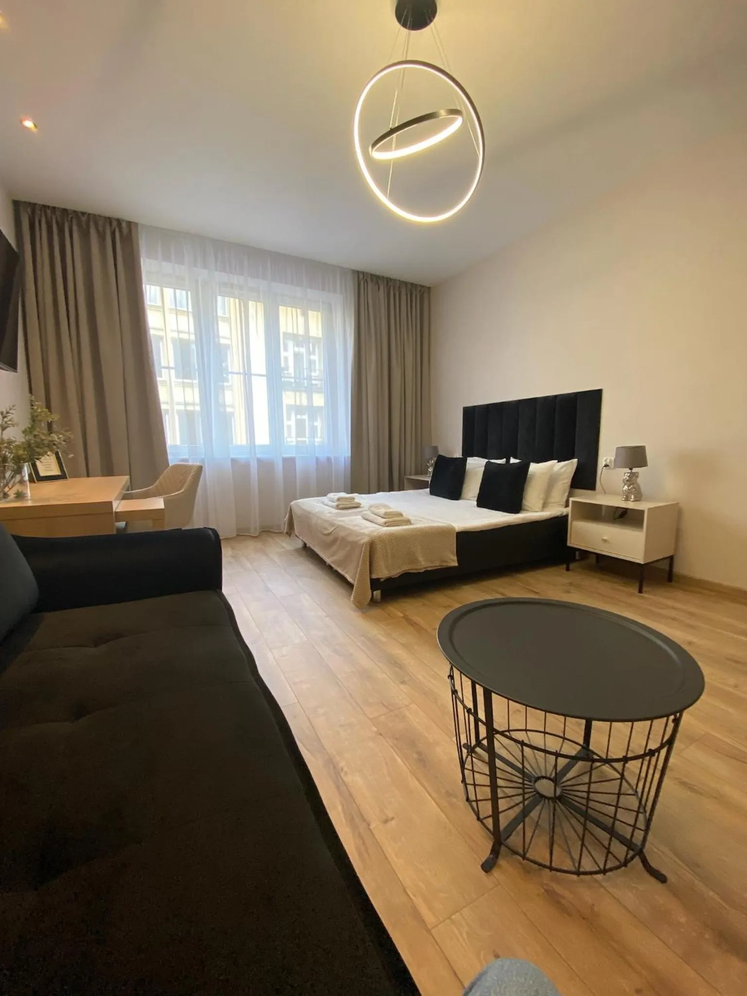 Photo of the whole room, Bed in Leo Apartments Old Town