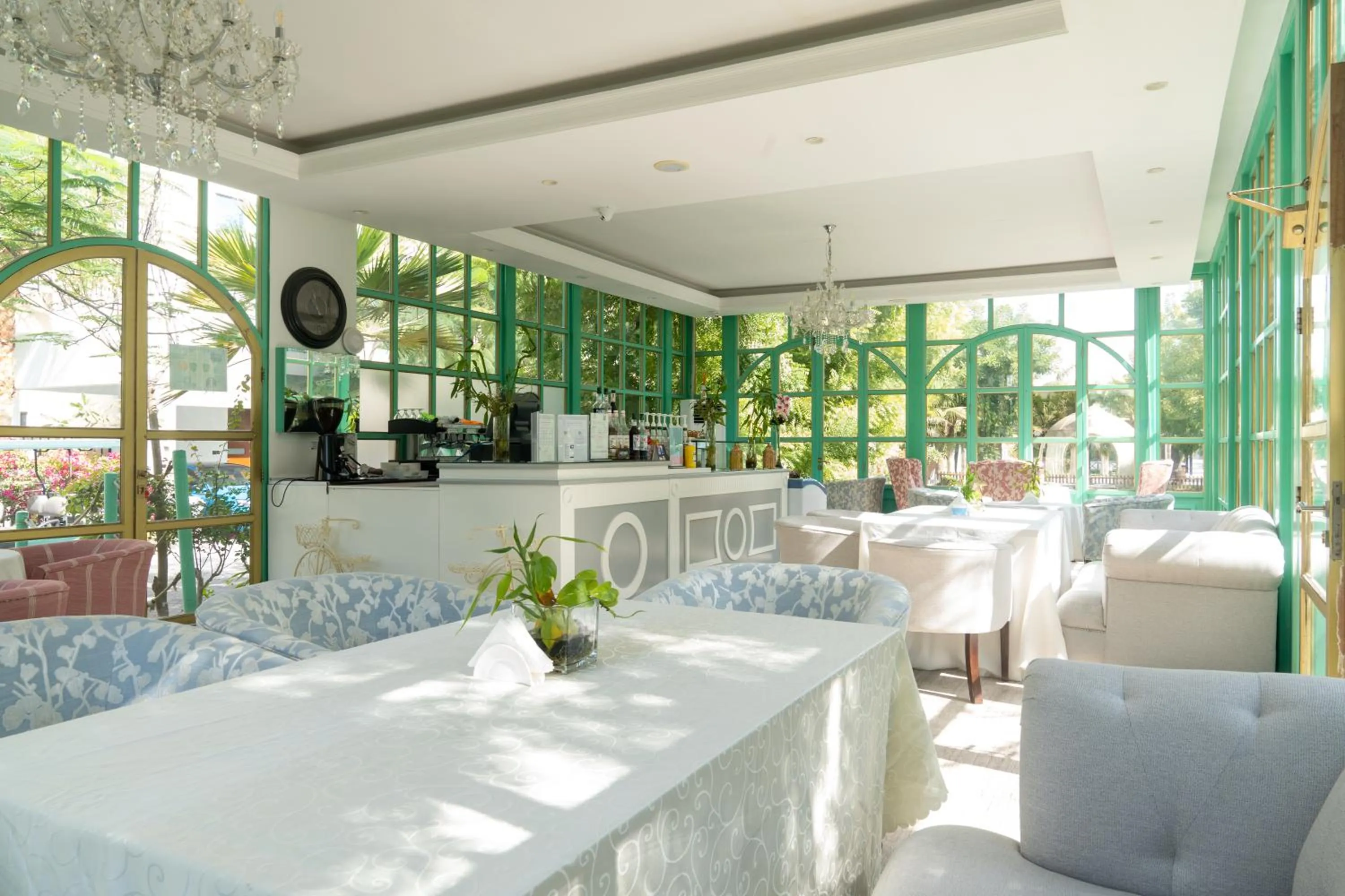 Restaurant/places to eat in Nordic Resort