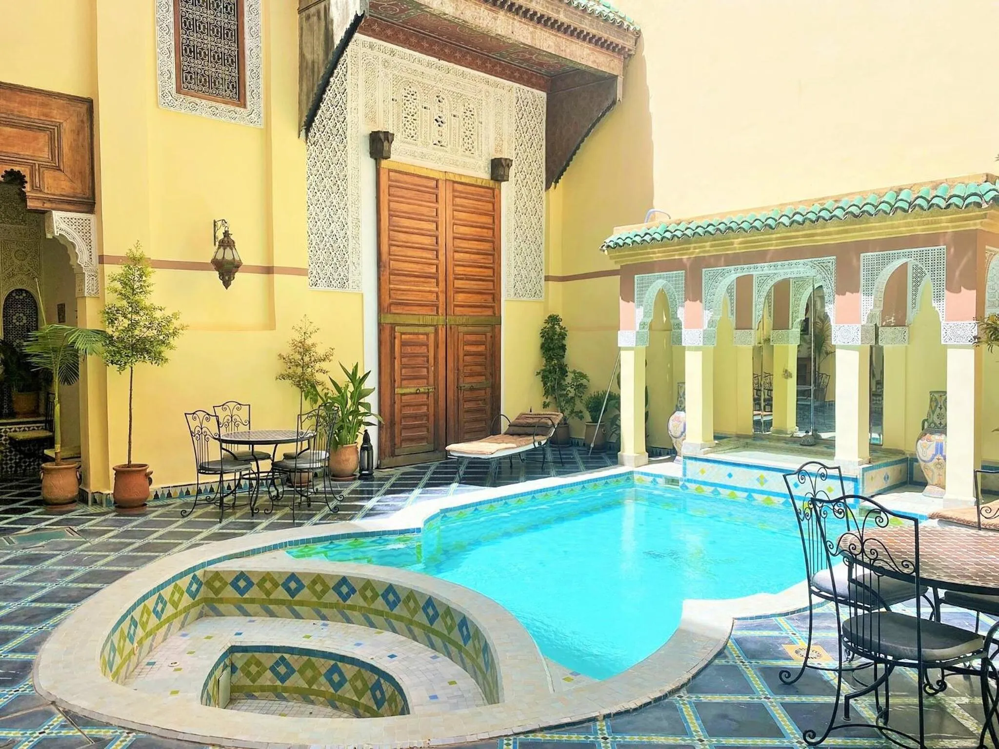 Swimming pool in Riad Zitouna