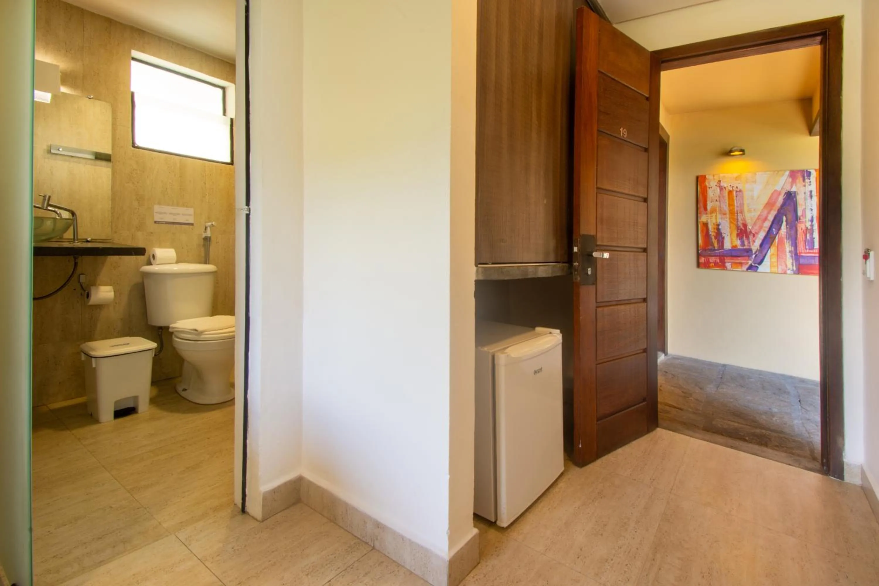 Toilet in Hotel Barra da Lagoa by Latitud Hoteles