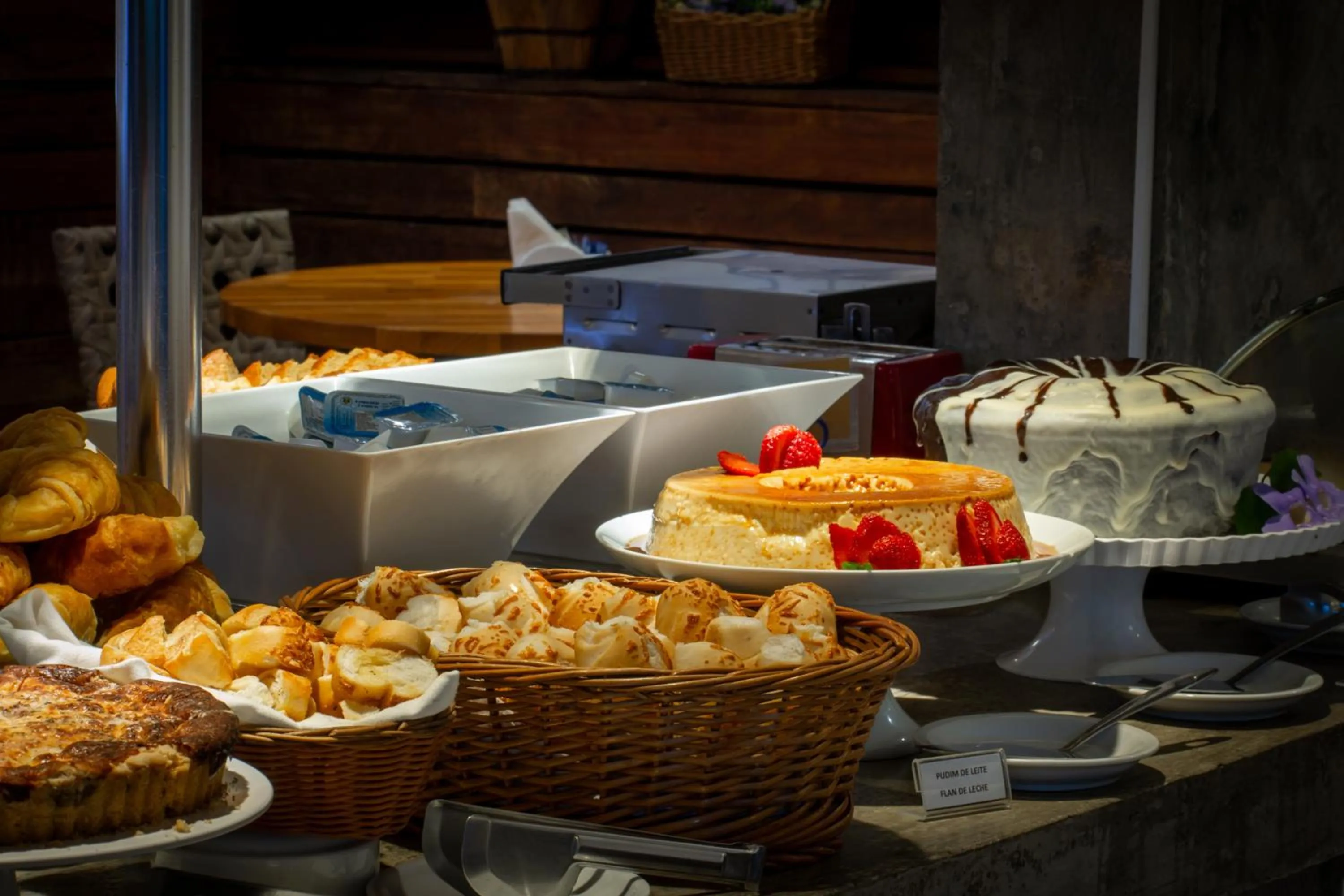 Food in Hotel Barra da Lagoa by Latitud Hoteles