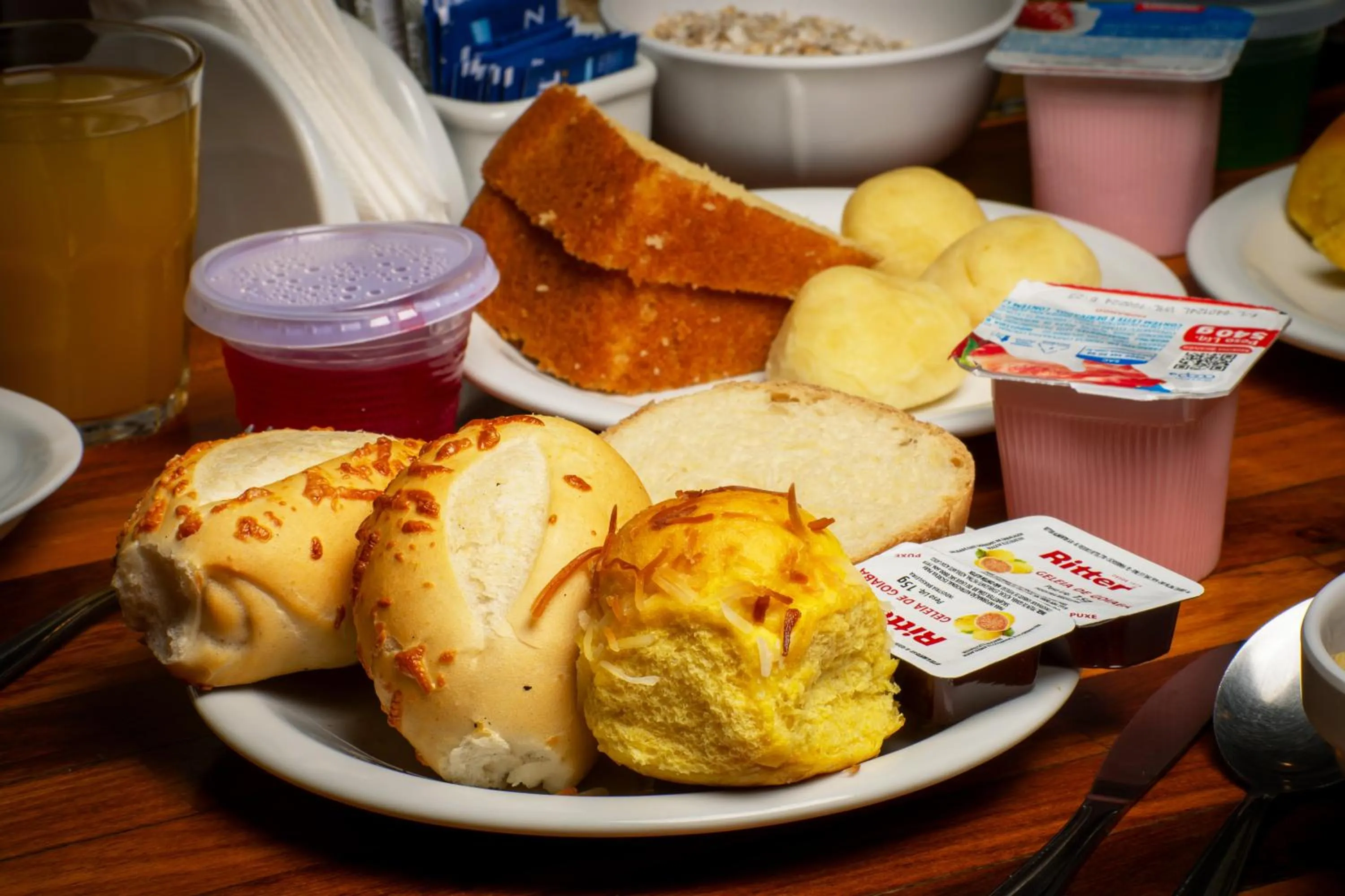 Breakfast in Hotel Barra da Lagoa by Latitud Hoteles