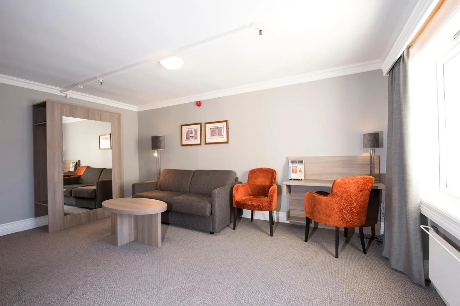 Seating area in Dr. Holms Hotel