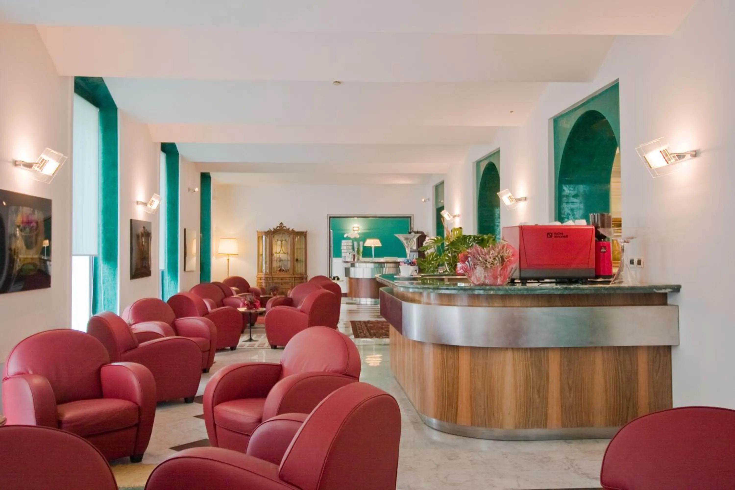 Lounge or bar in Ateneo Garden Palace