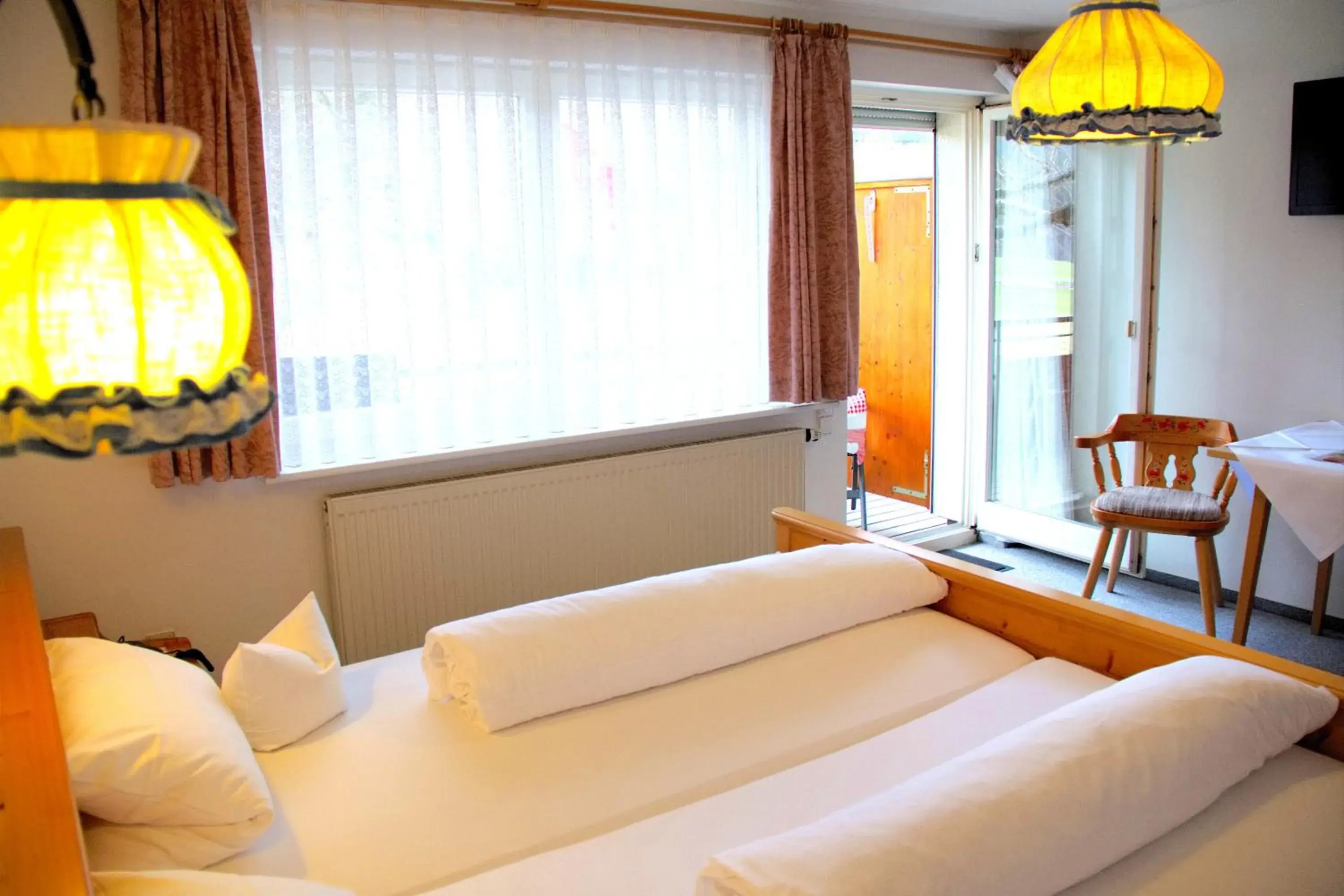 Double Room with Balcony - single occupancy in Gasthaus Adler Fohrenbühl Double Room with Balcony - single occupancy in Gasthaus Adler Fohrenbühl
