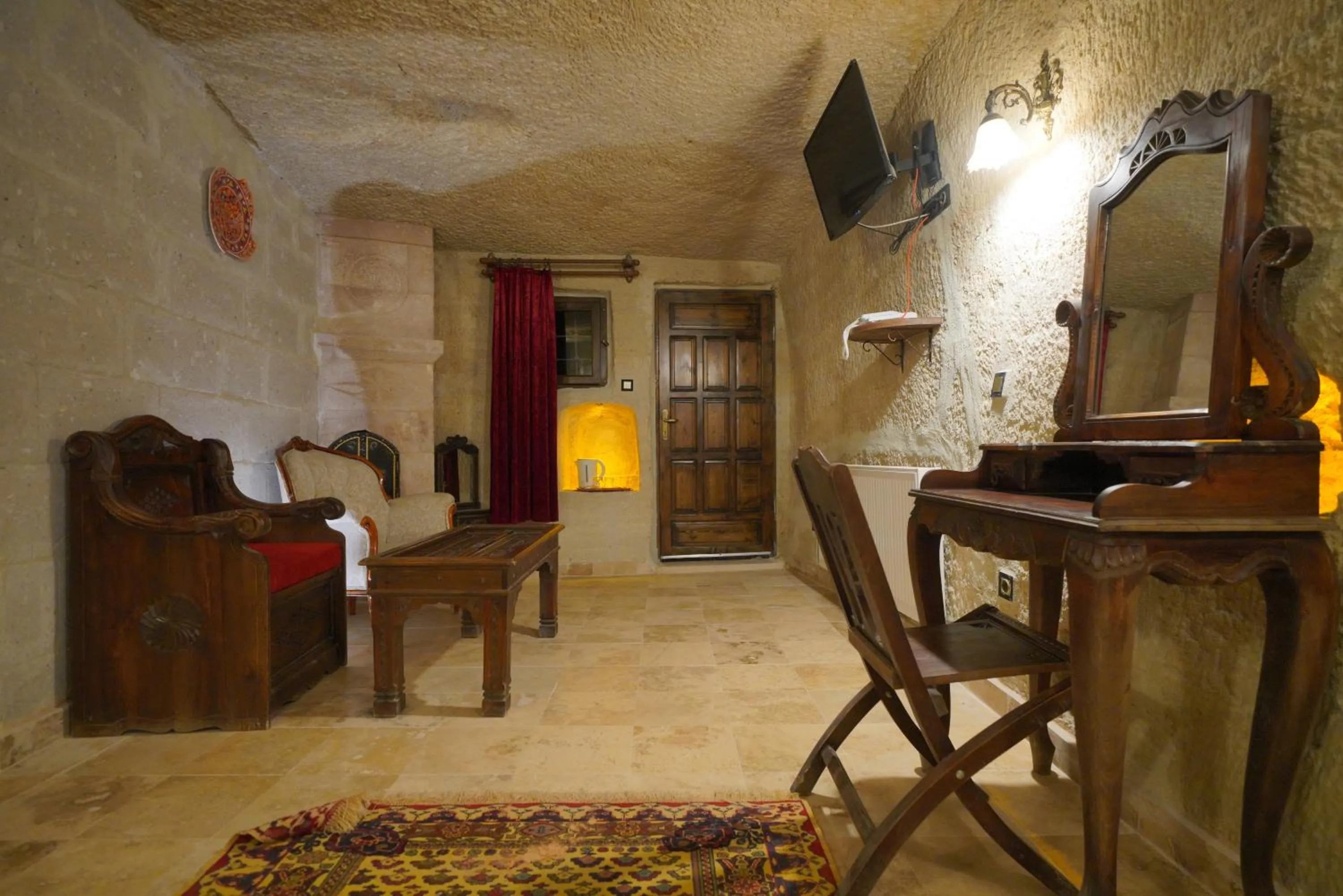 Living room in Travel Inn Cave Hotel