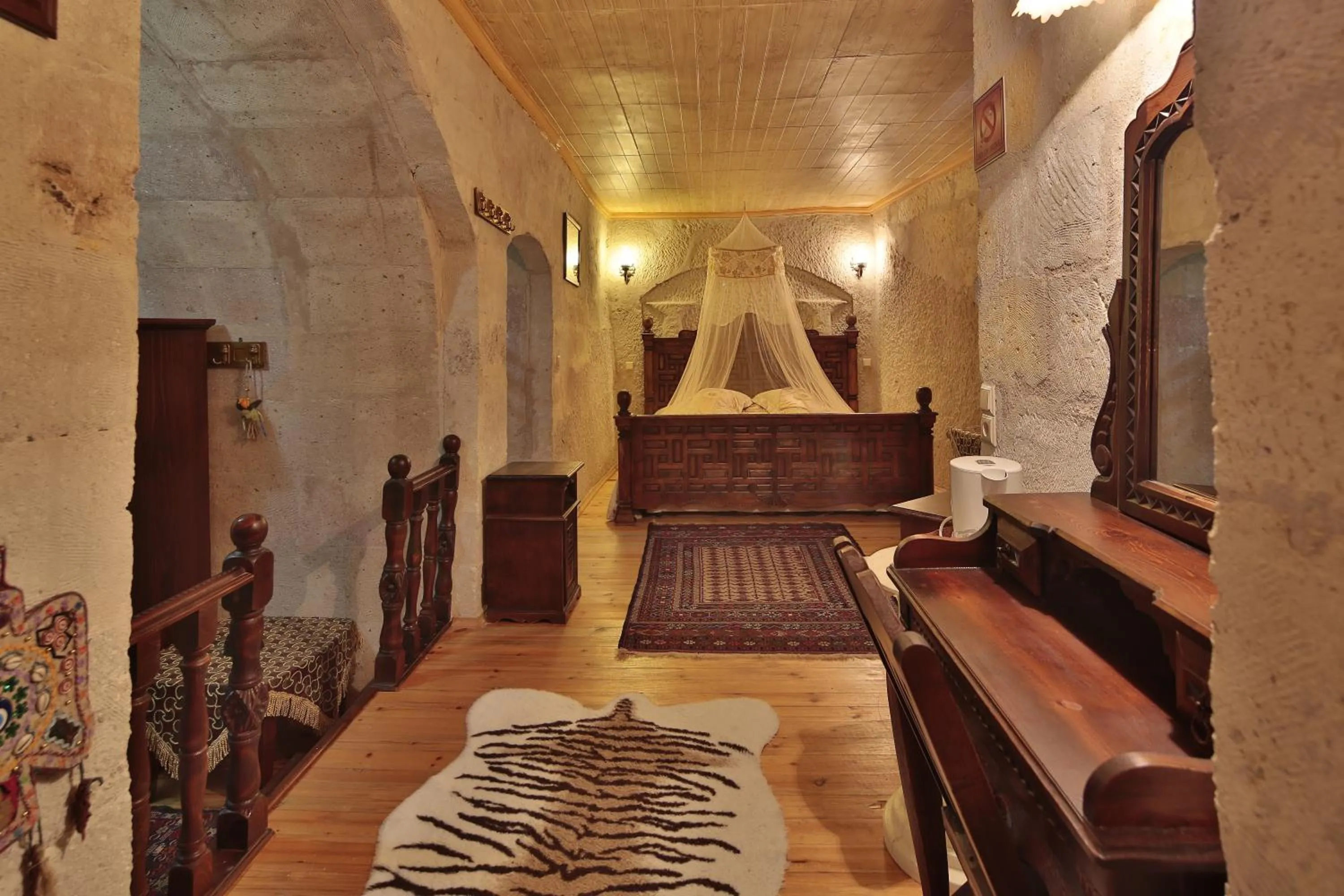 Bedroom, Bed in Travel Inn Cave Hotel