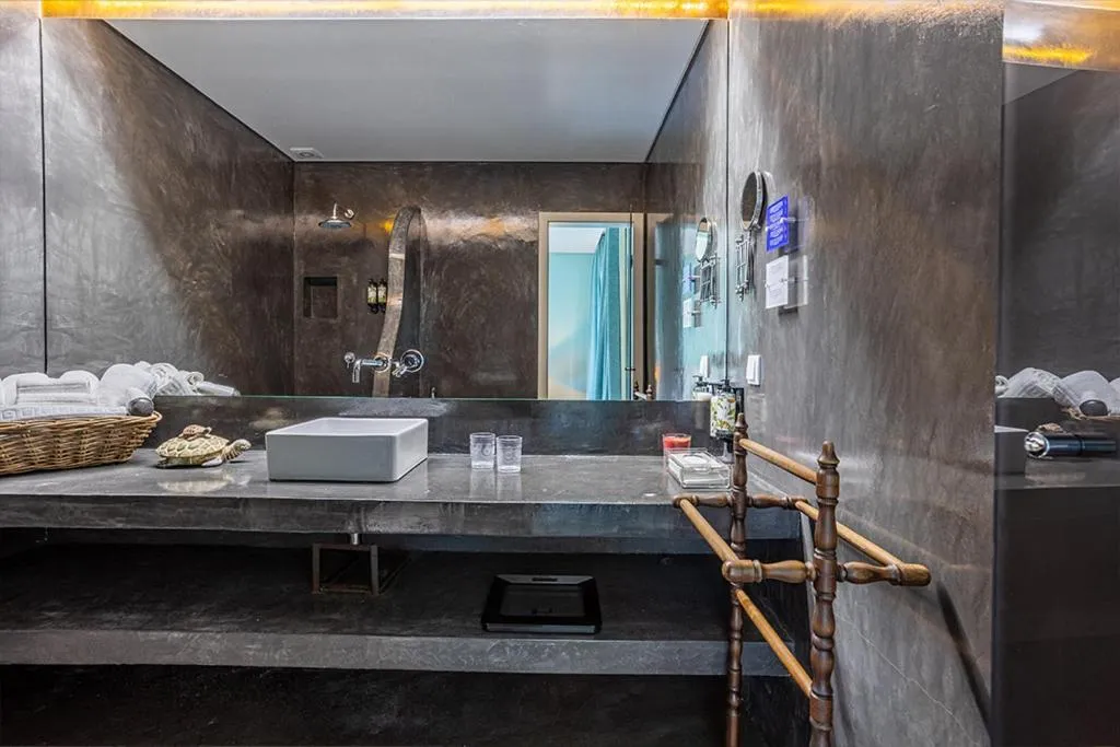 Bathroom in Kochab Comporta