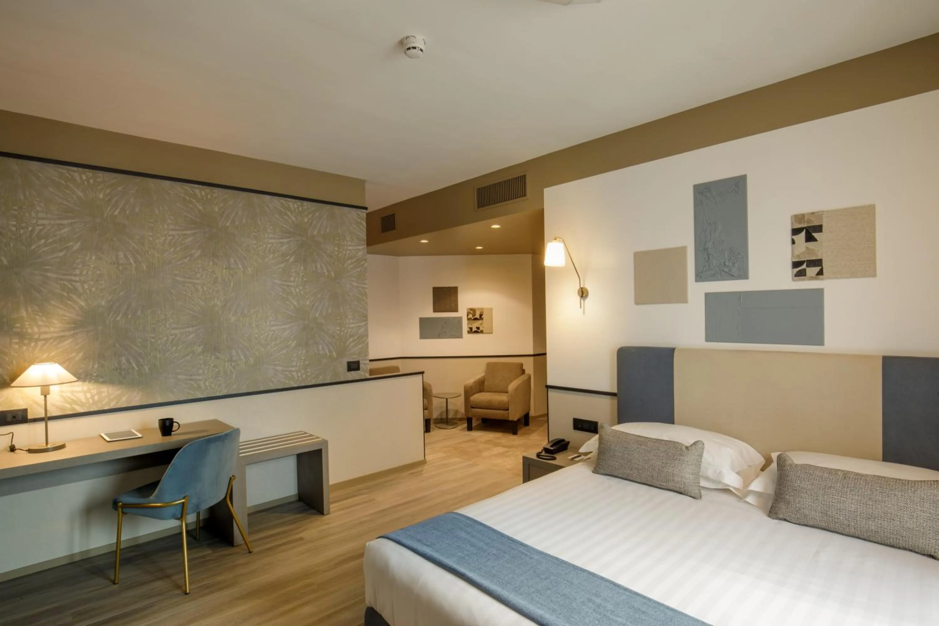 Photo of the whole room, Bed in Hotel Domidea