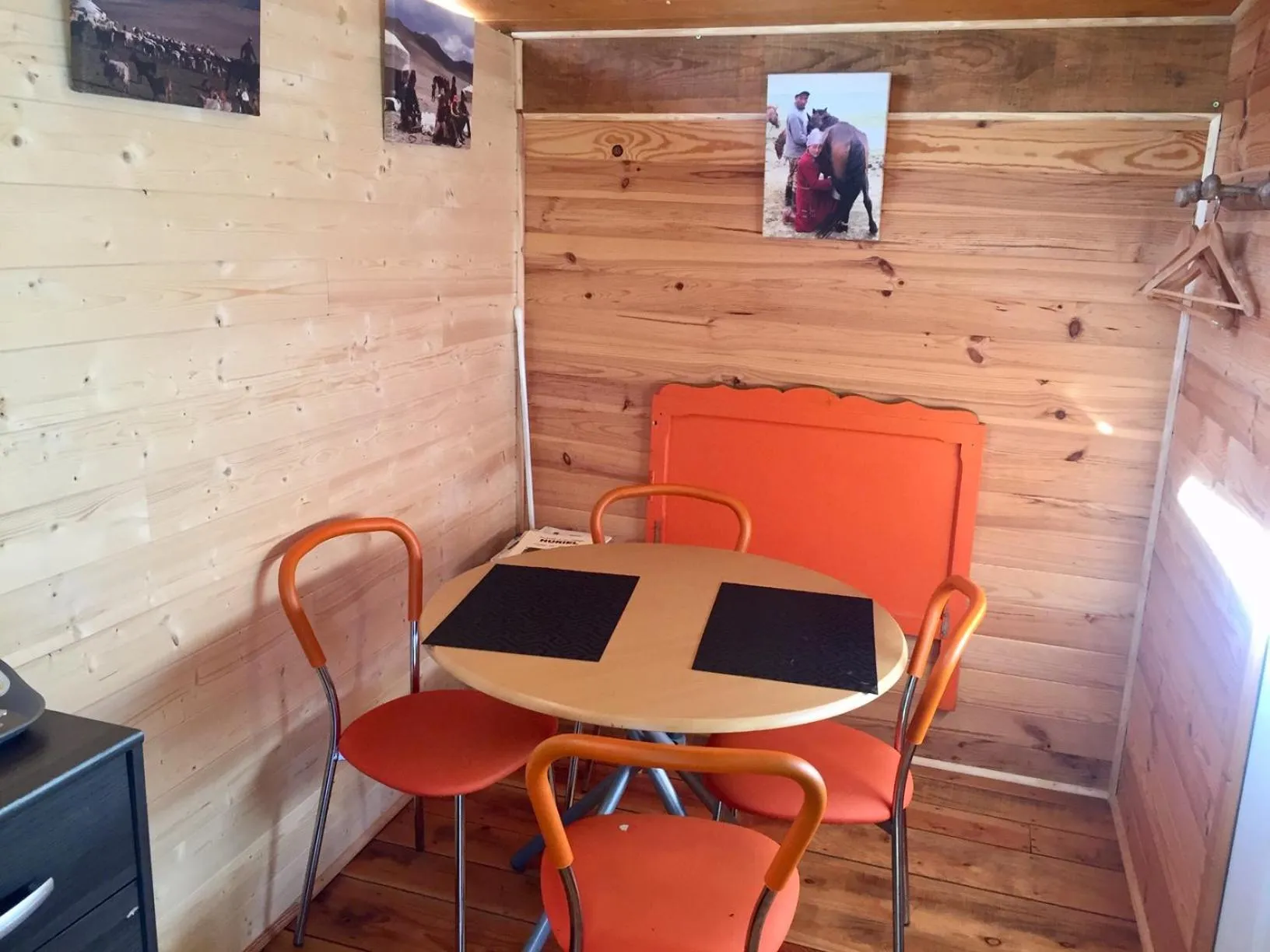 Dining area in Yourte mongole