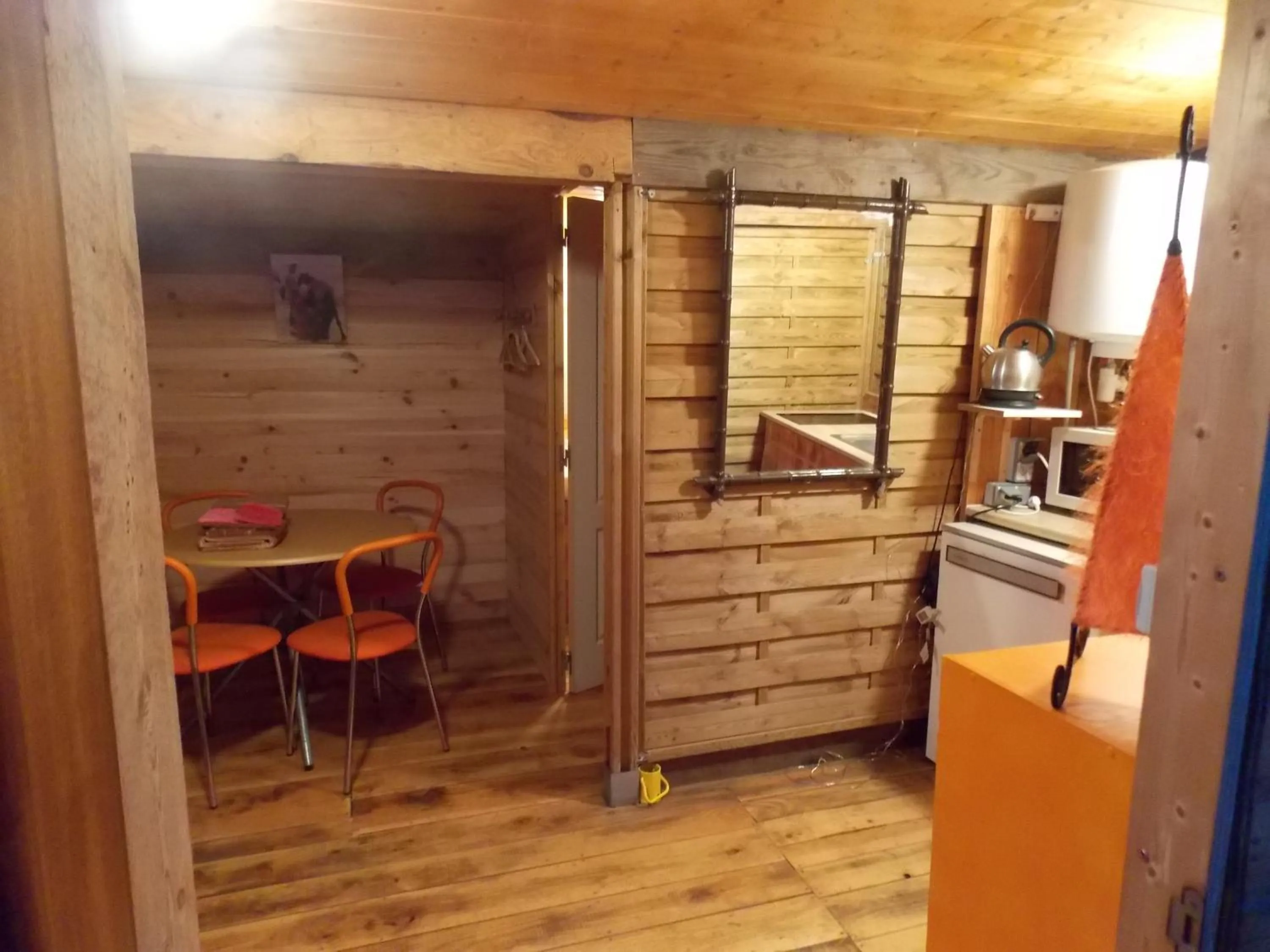 Kitchen or kitchenette in Yourte mongole