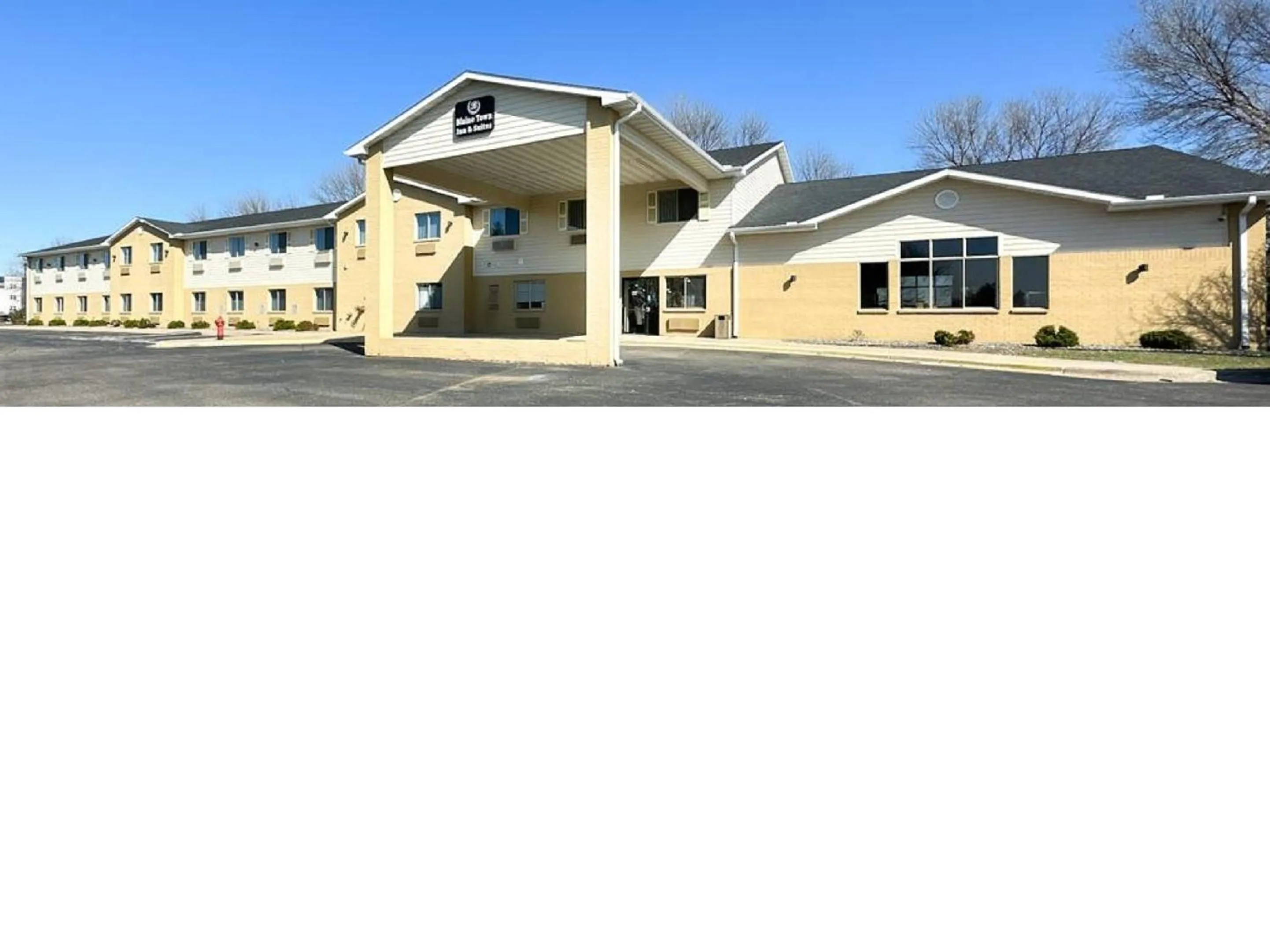 Property building in Blaine Town Inn & Suites