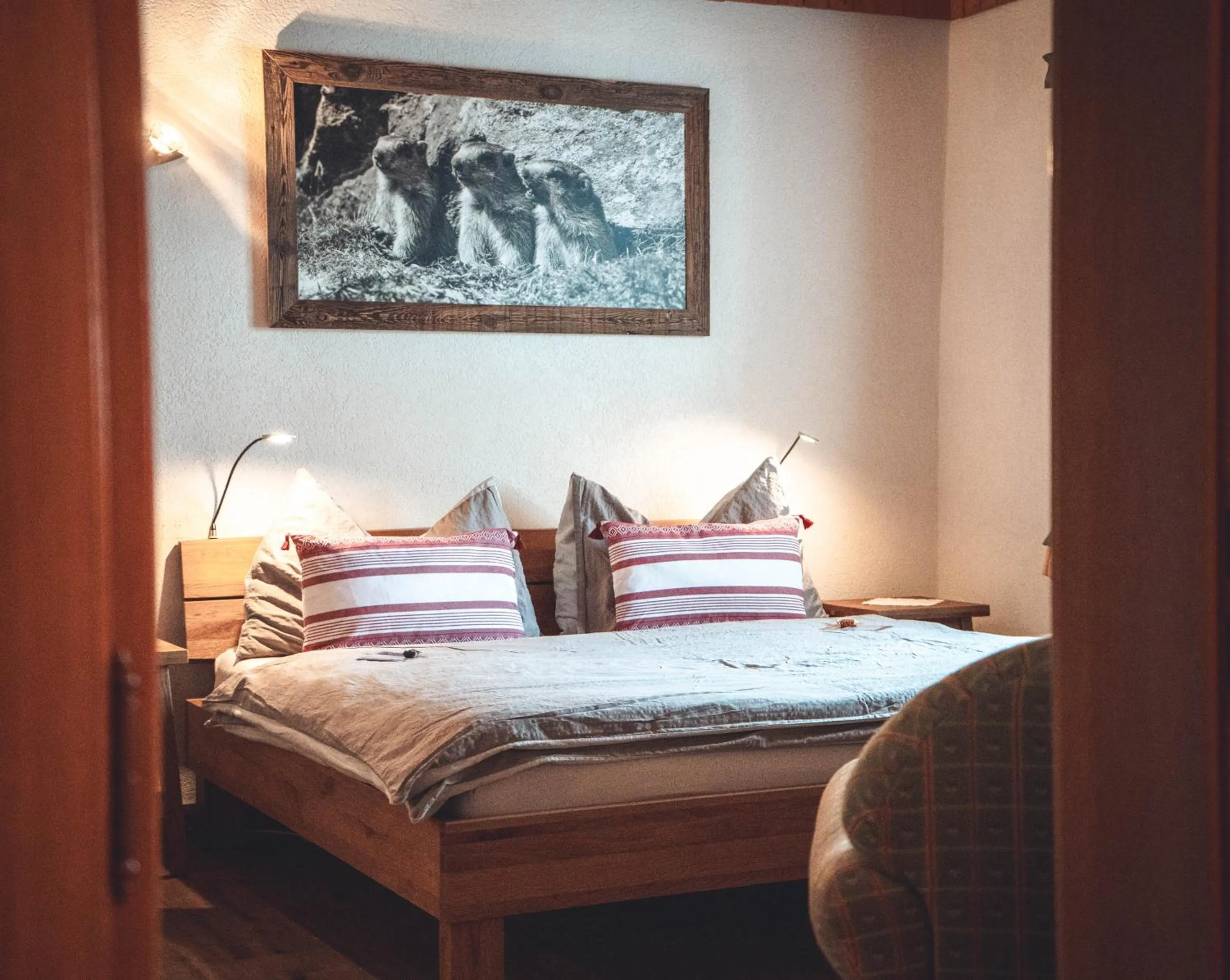 Photo of the whole room, Bed in Alpenhotel zur Wildi Lauchernalp