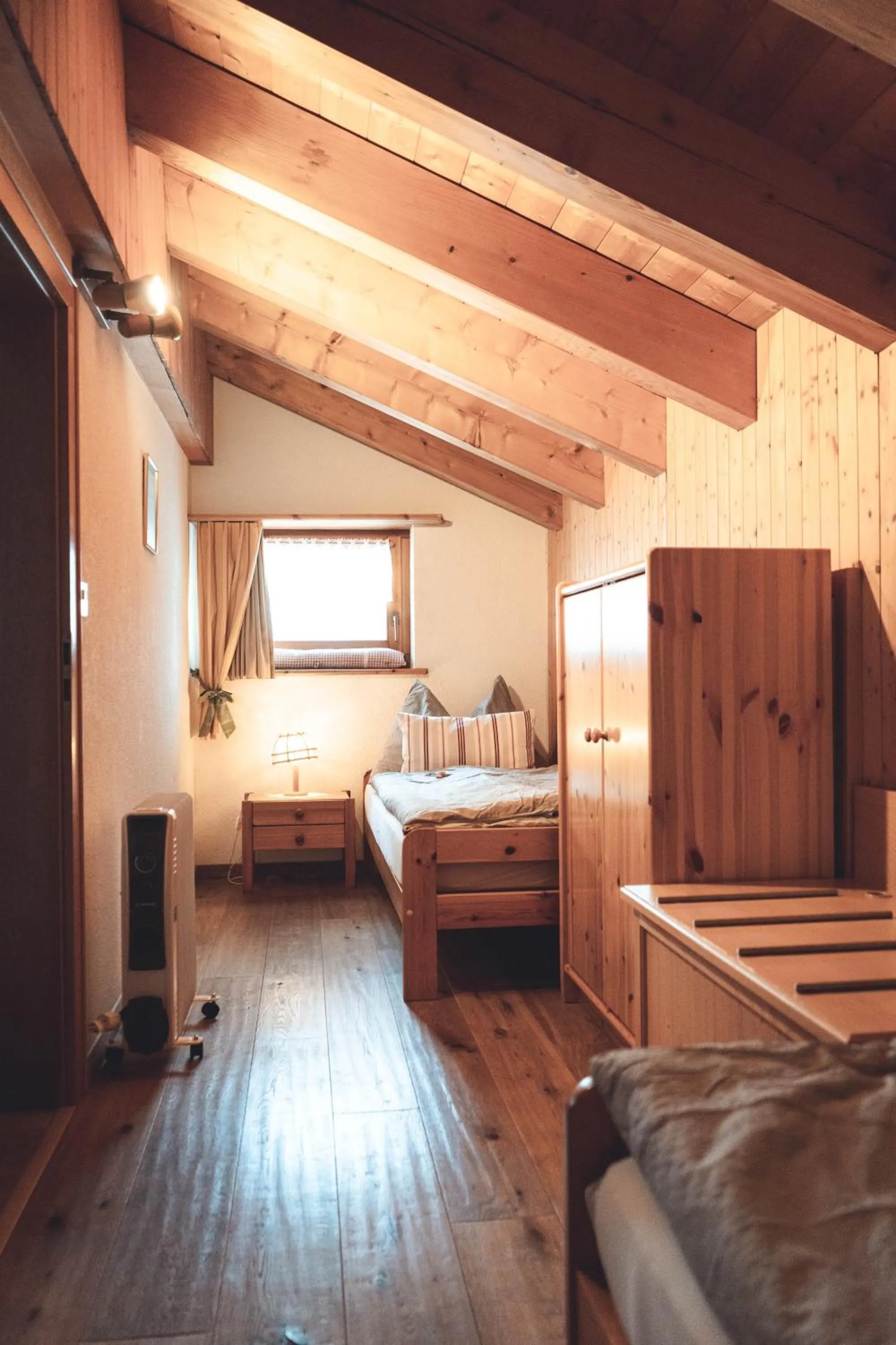 children, Bed in Alpenhotel zur Wildi Lauchernalp