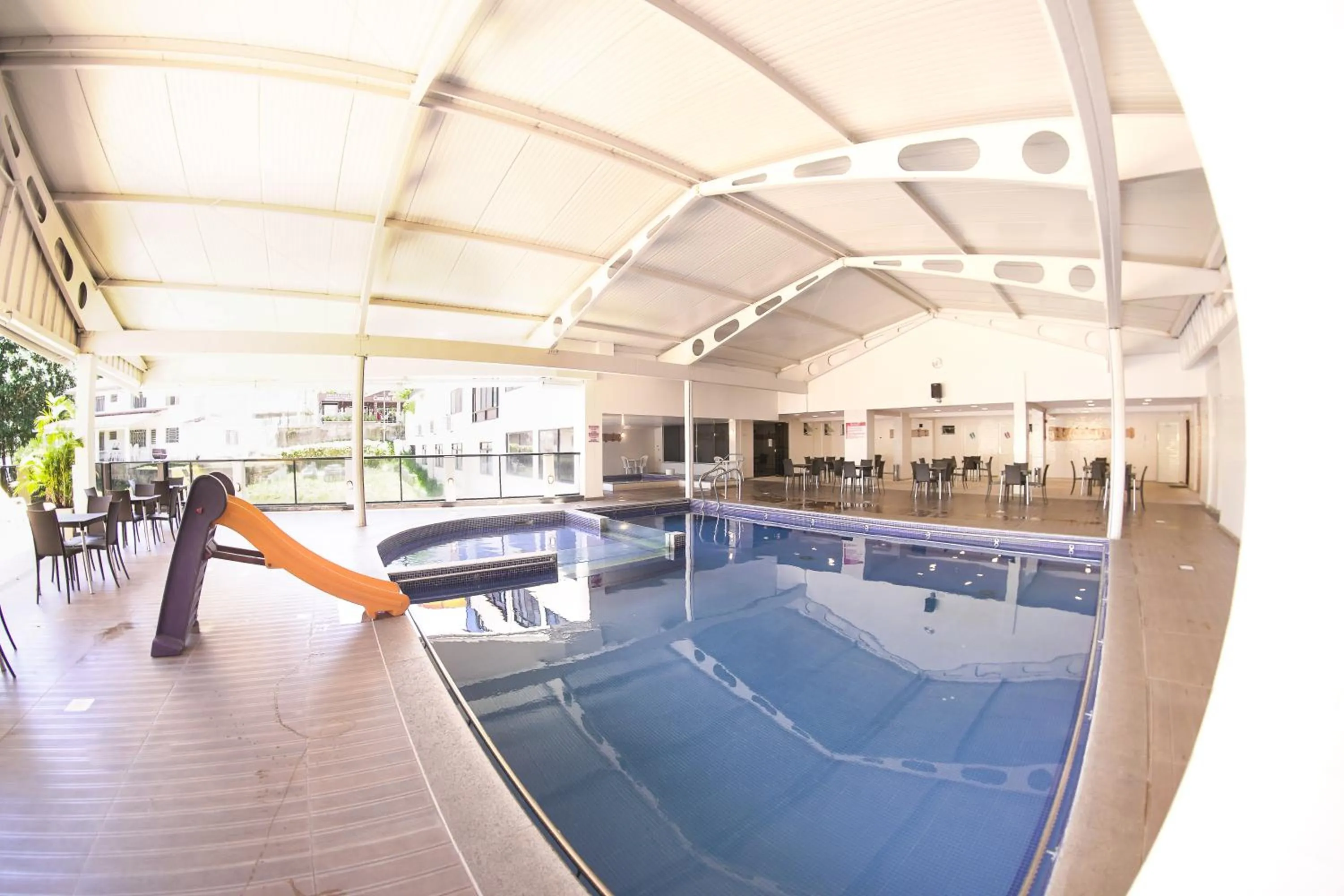 Swimming pool in Hotel Vila Germânica