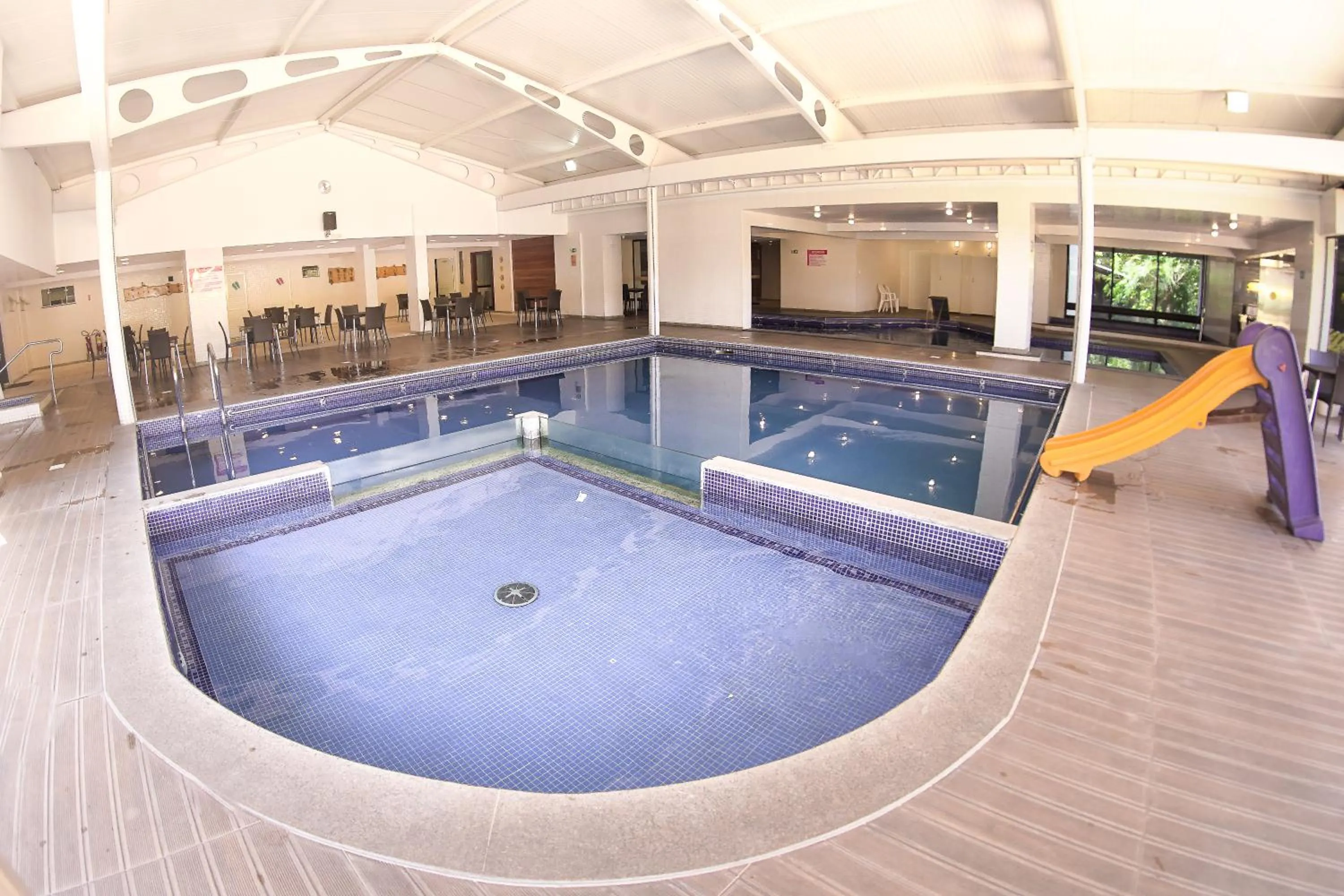 Swimming pool in Hotel Vila Germânica