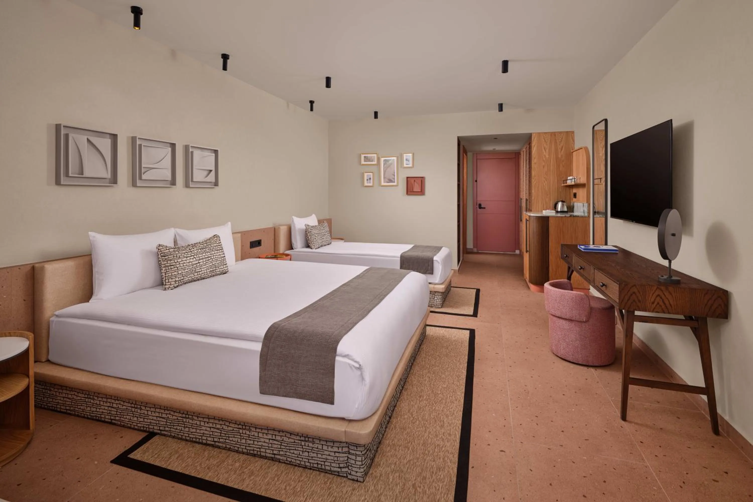 TV and multimedia, Bed in Paloma Grida