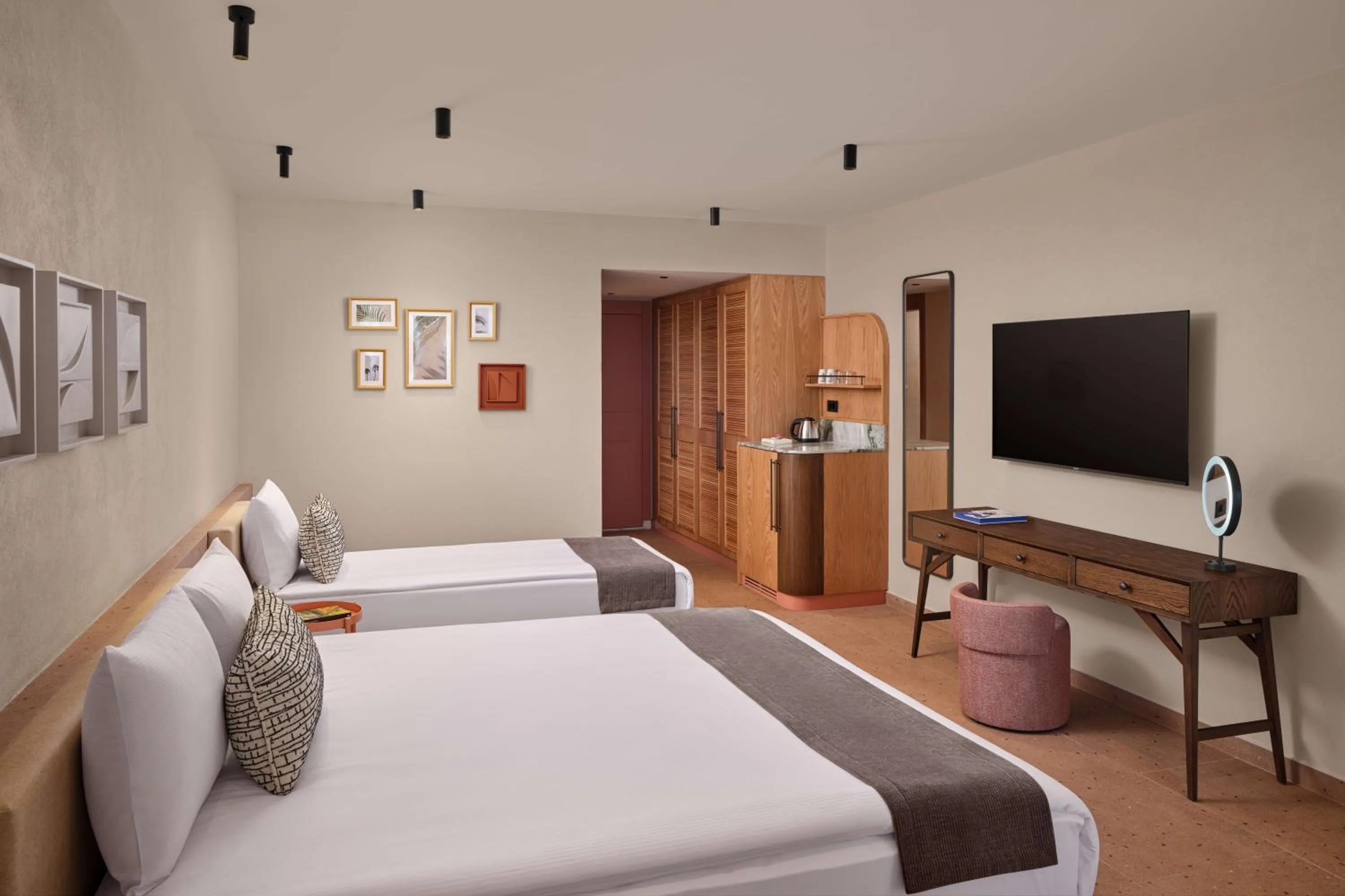 TV and multimedia, Bed in Paloma Grida