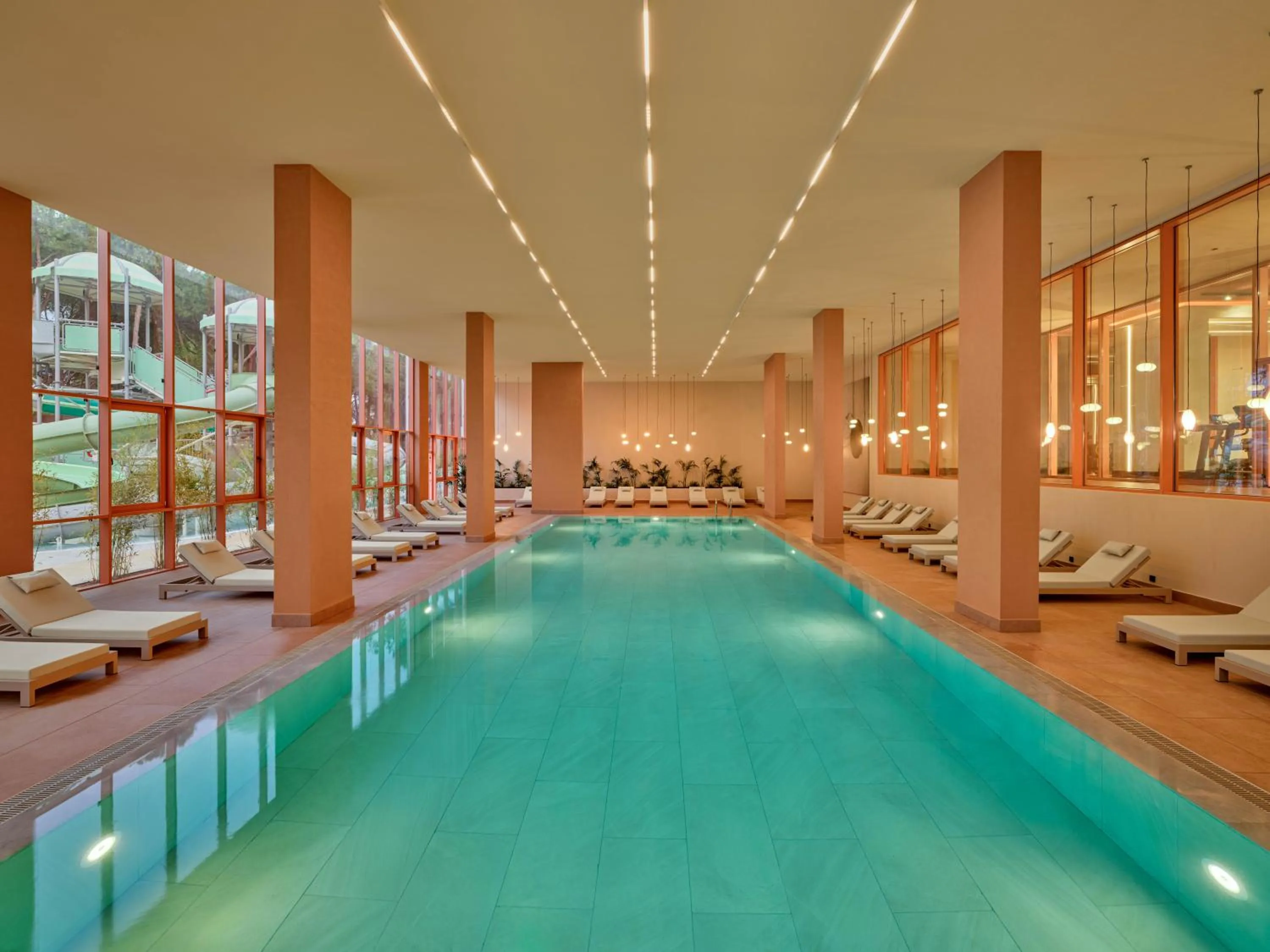 Swimming pool in Paloma Grida