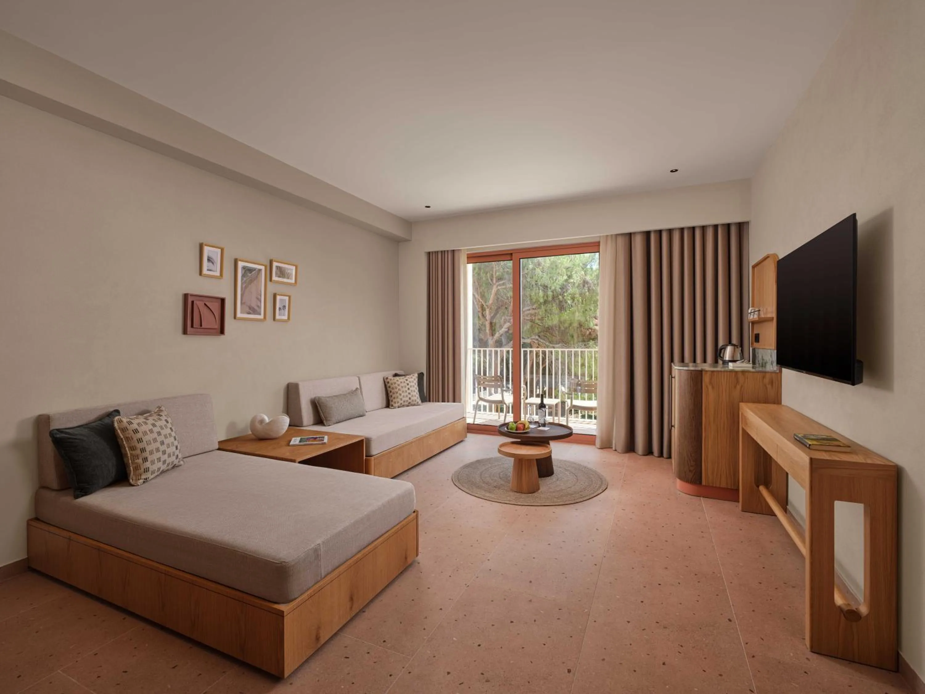 TV and multimedia, Bed in Paloma Grida