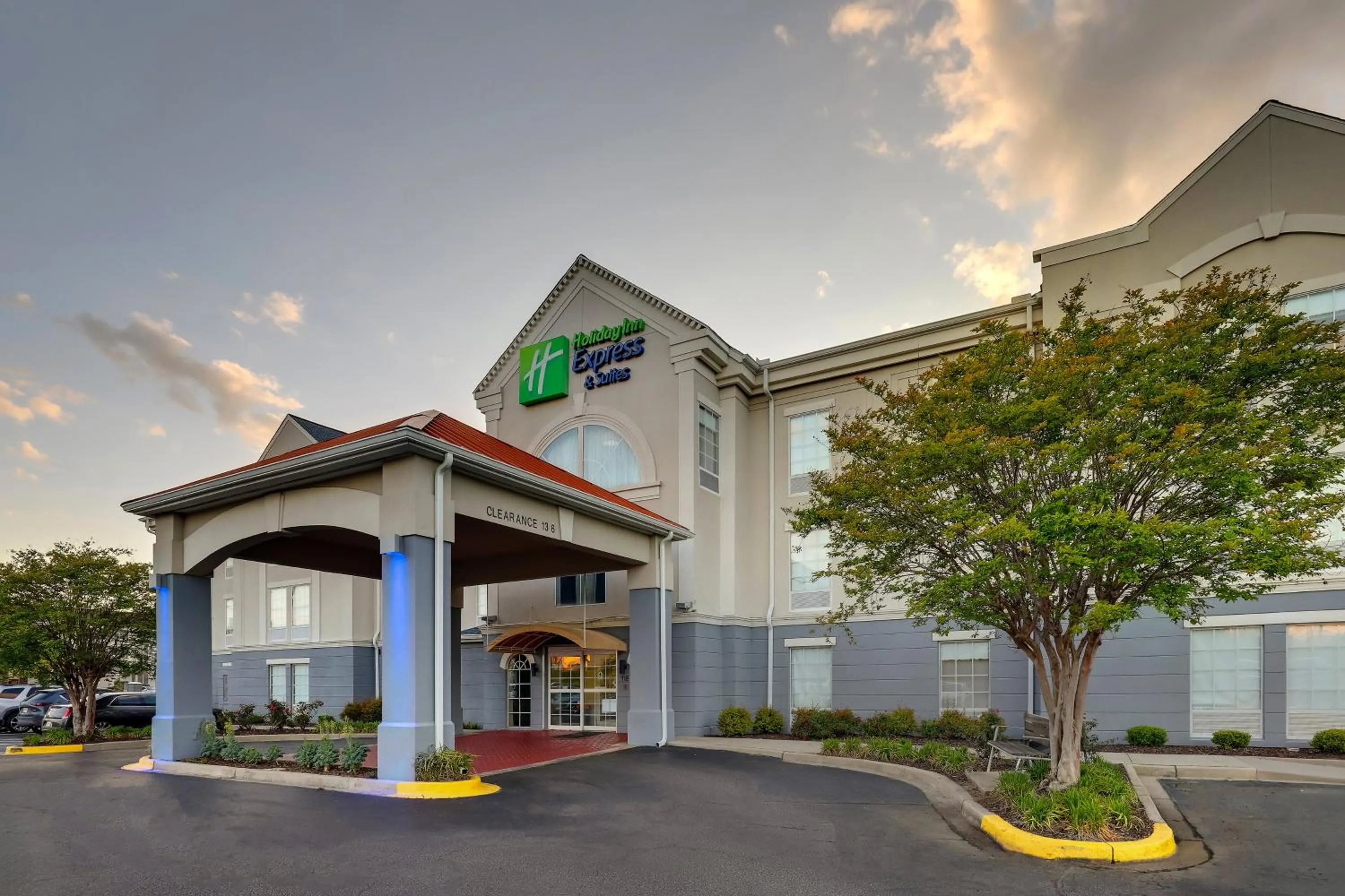 Property building in Holiday Inn Express & Suites Orangeburg by IHG