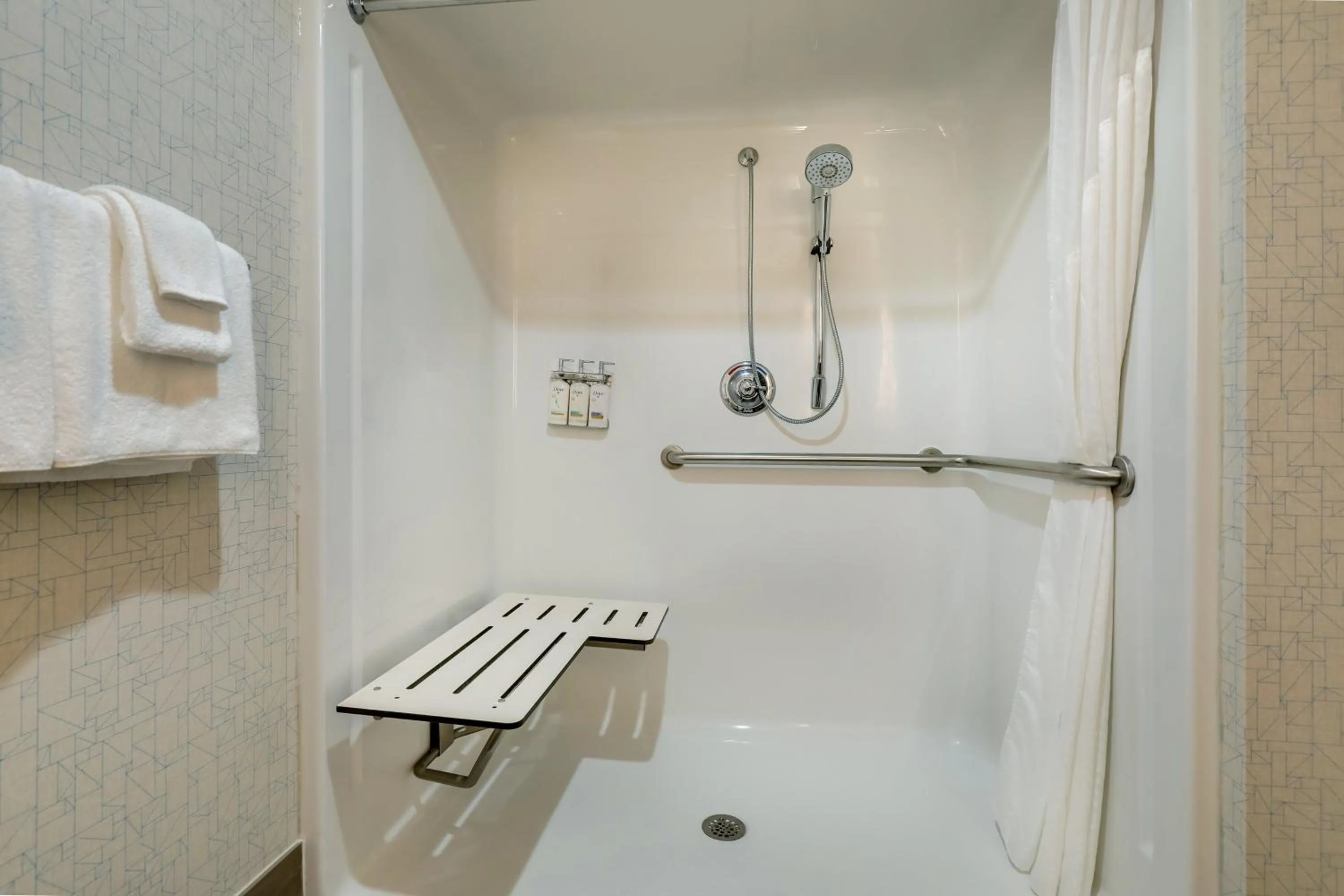 Photo of the whole room in Holiday Inn Express & Suites Orangeburg by IHG