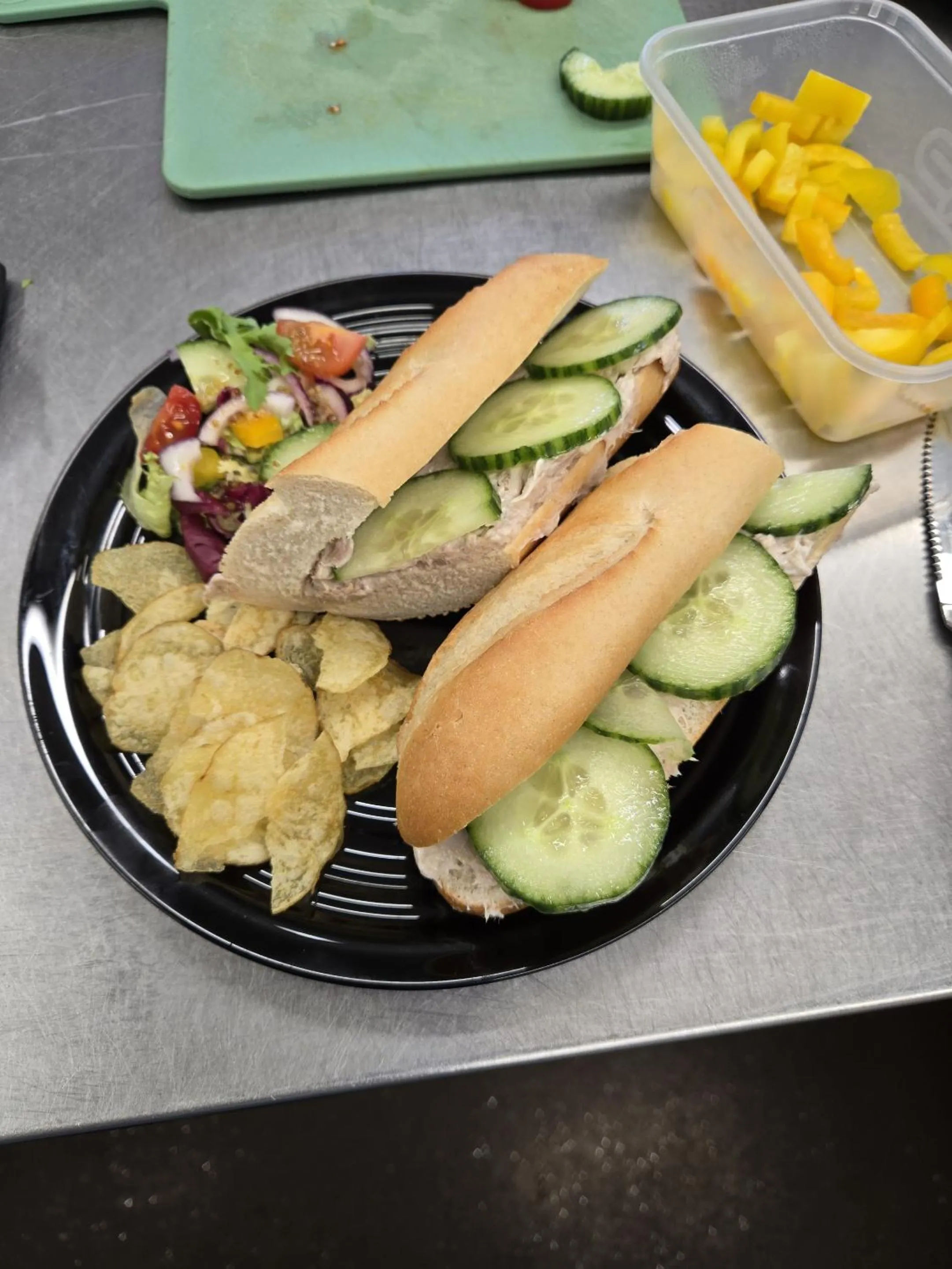 Food and drinks in The Benett Arms