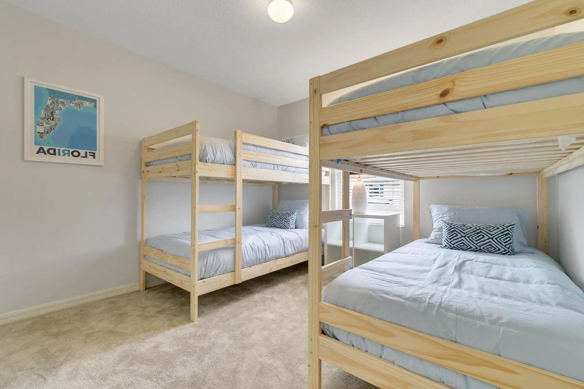 Four Bedrooms Townhome 5116